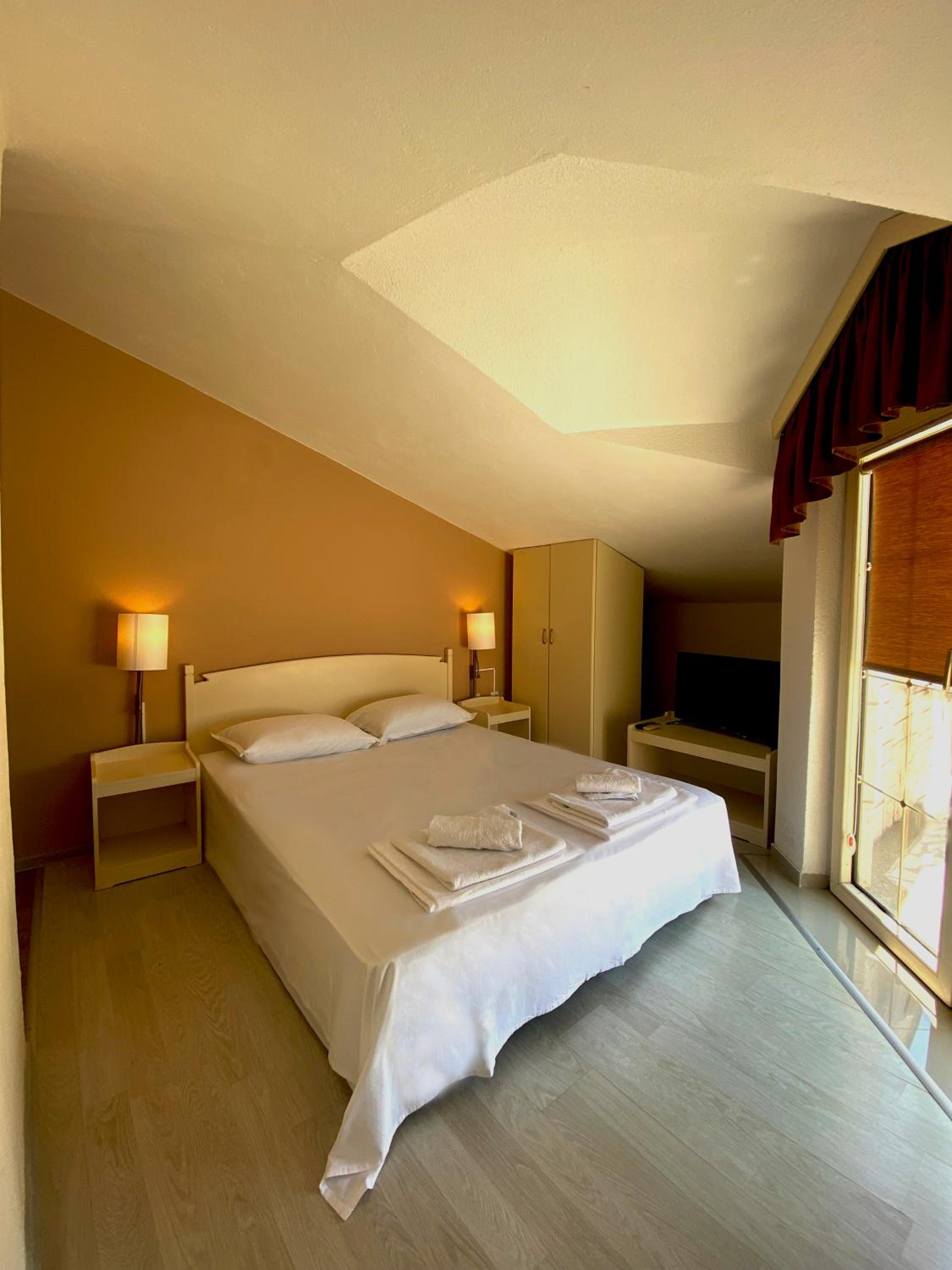 Comfort Double Room with Sea View