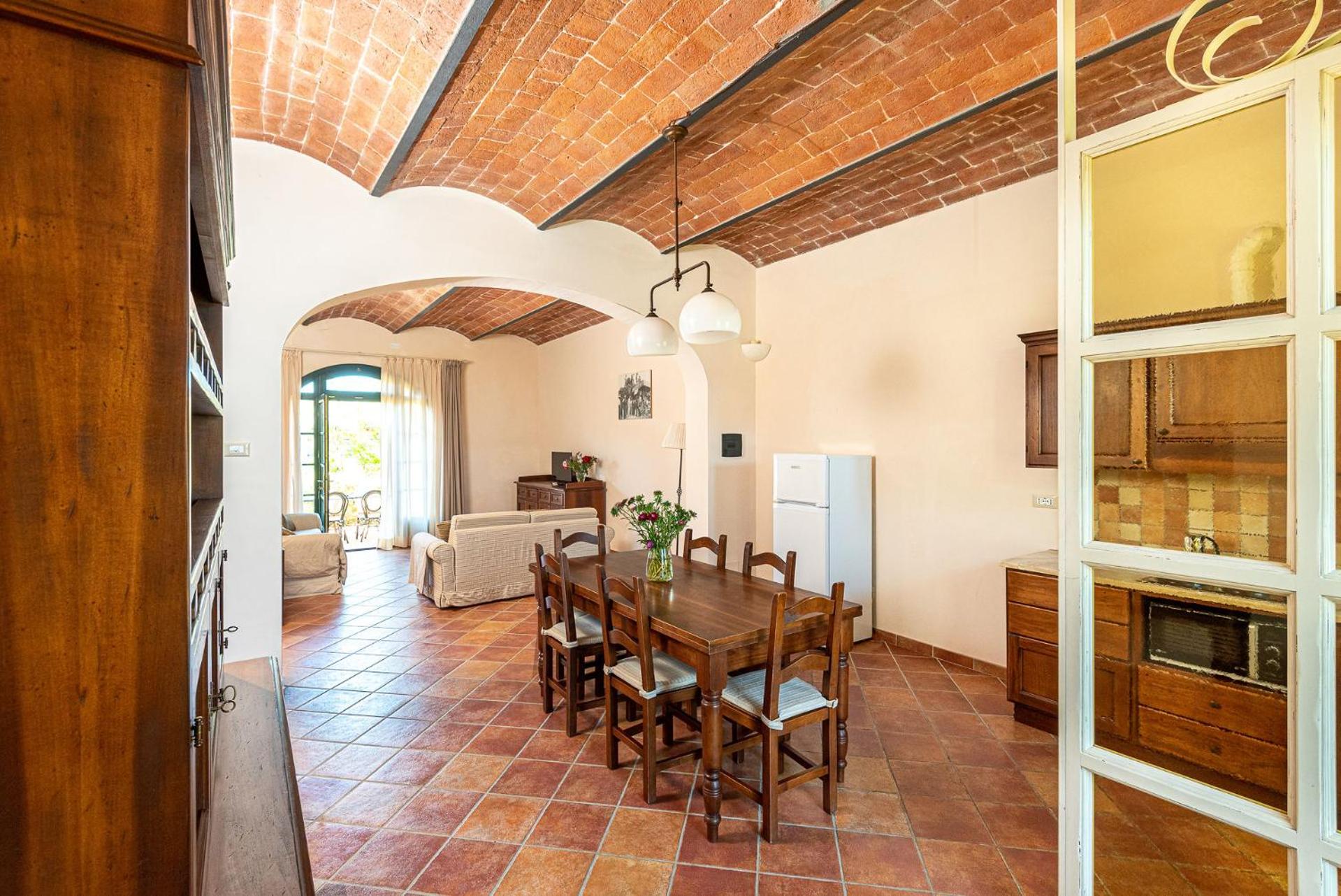 Three-Bedroom Apartment (5 Adults) - Split Level - Photo 14