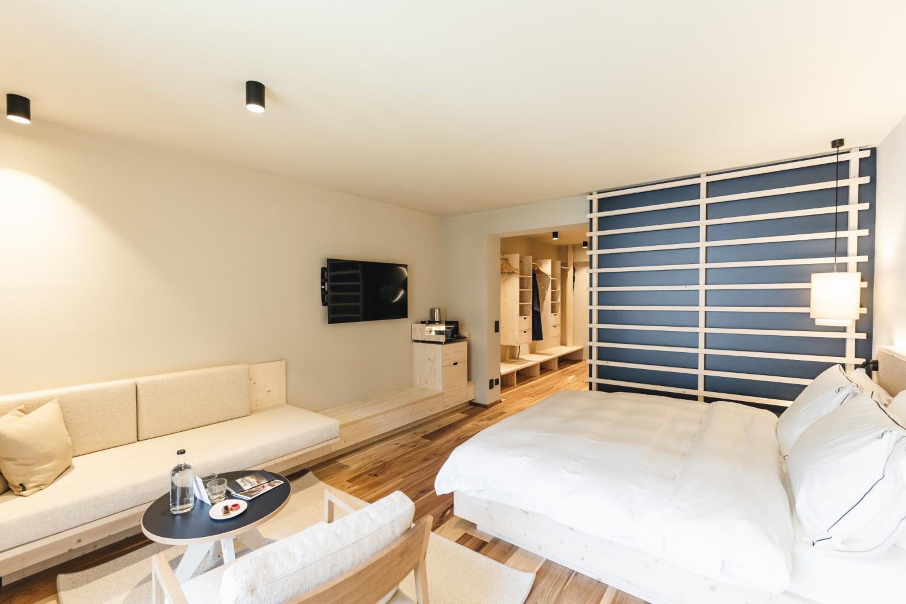 Comfort Double Room with Balcony - Photo 1