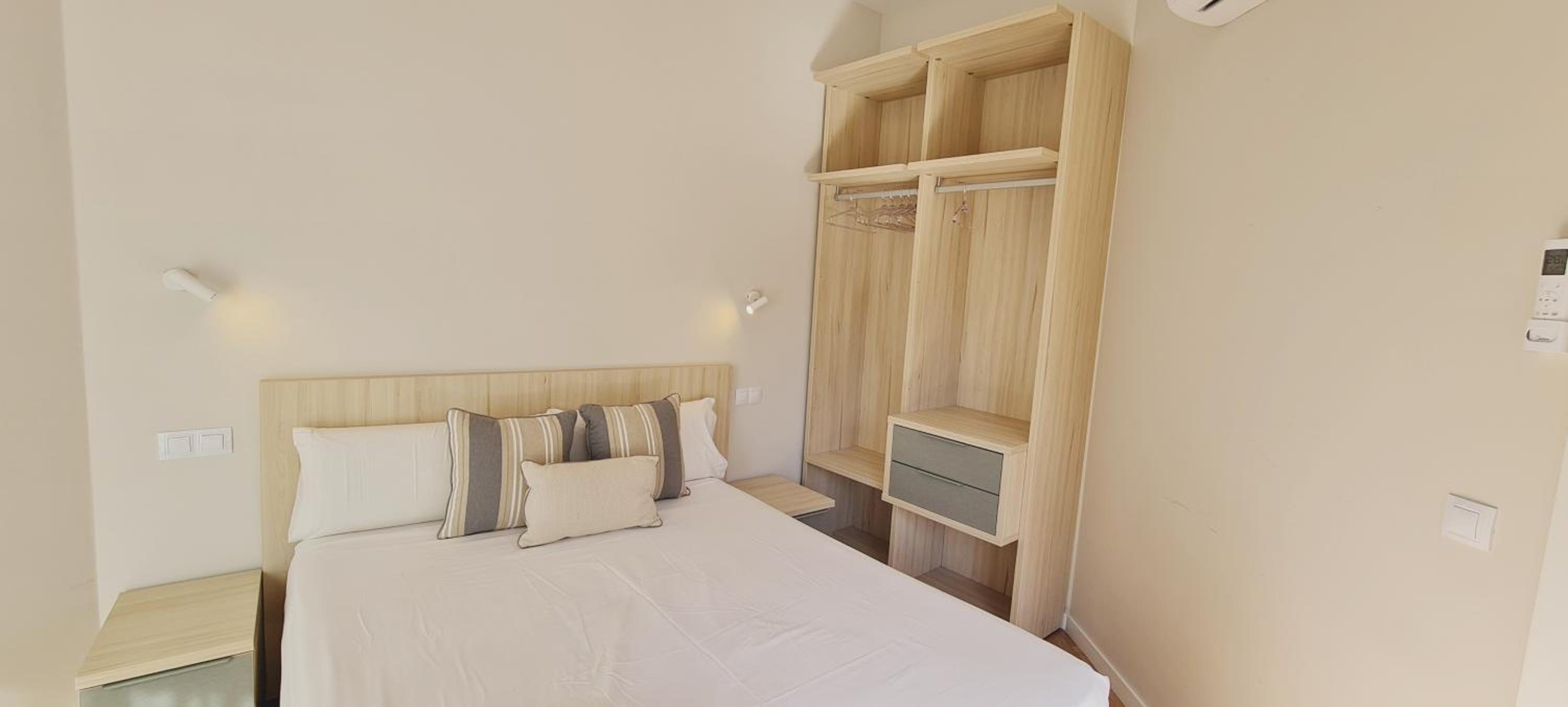 One-Bedroom Apartment - Photo 12