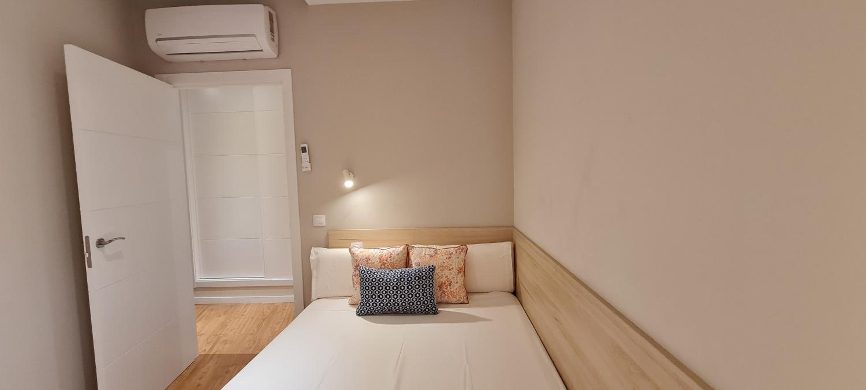 Two-Bedroom Apartment - Photo 3