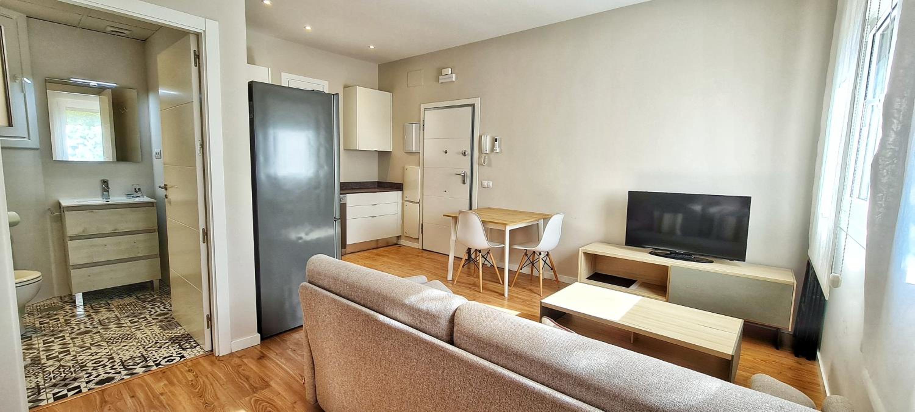 One-Bedroom Apartment - Photo 19