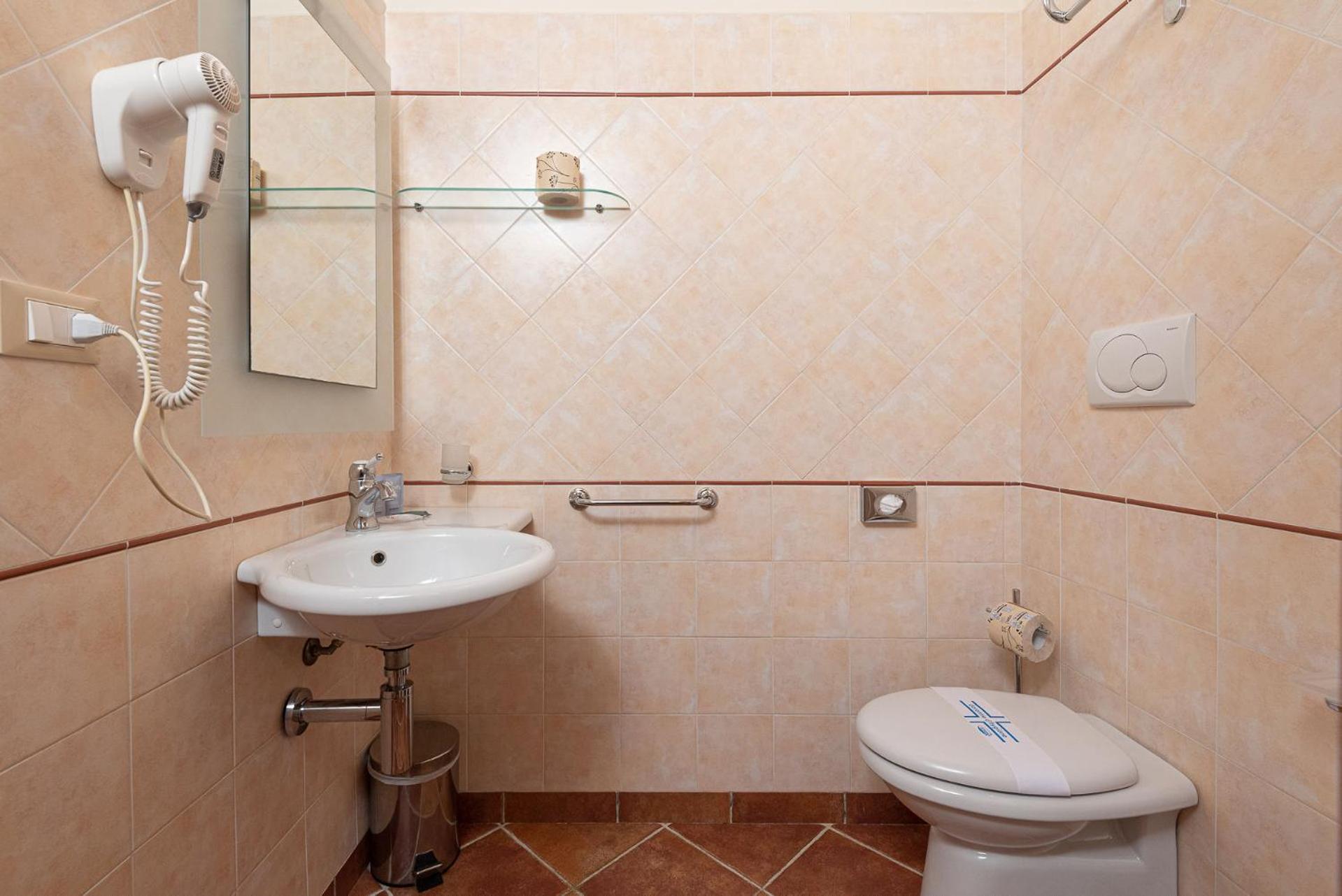 Apartment - Photo 9