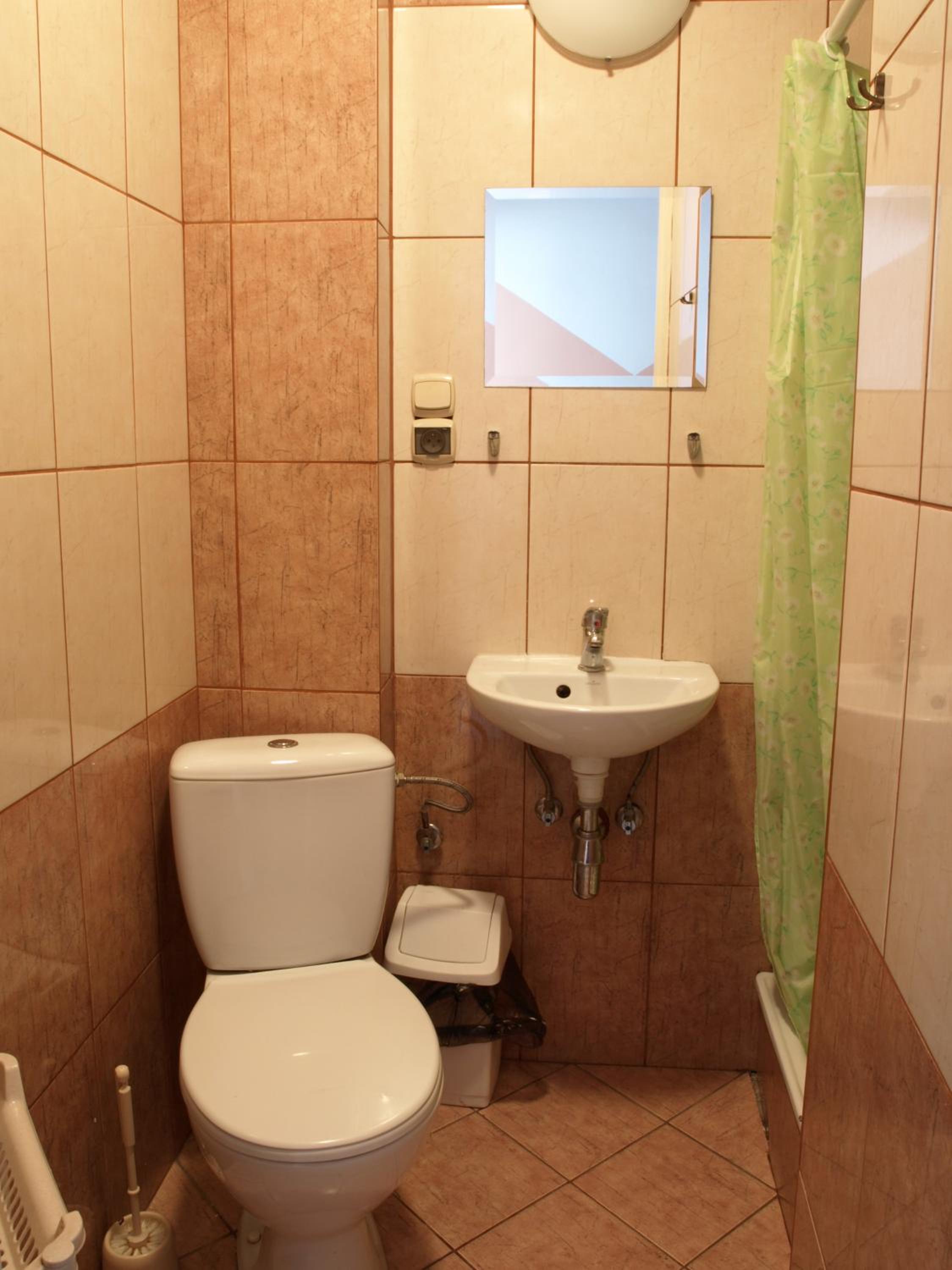 Twin Room - Photo 2