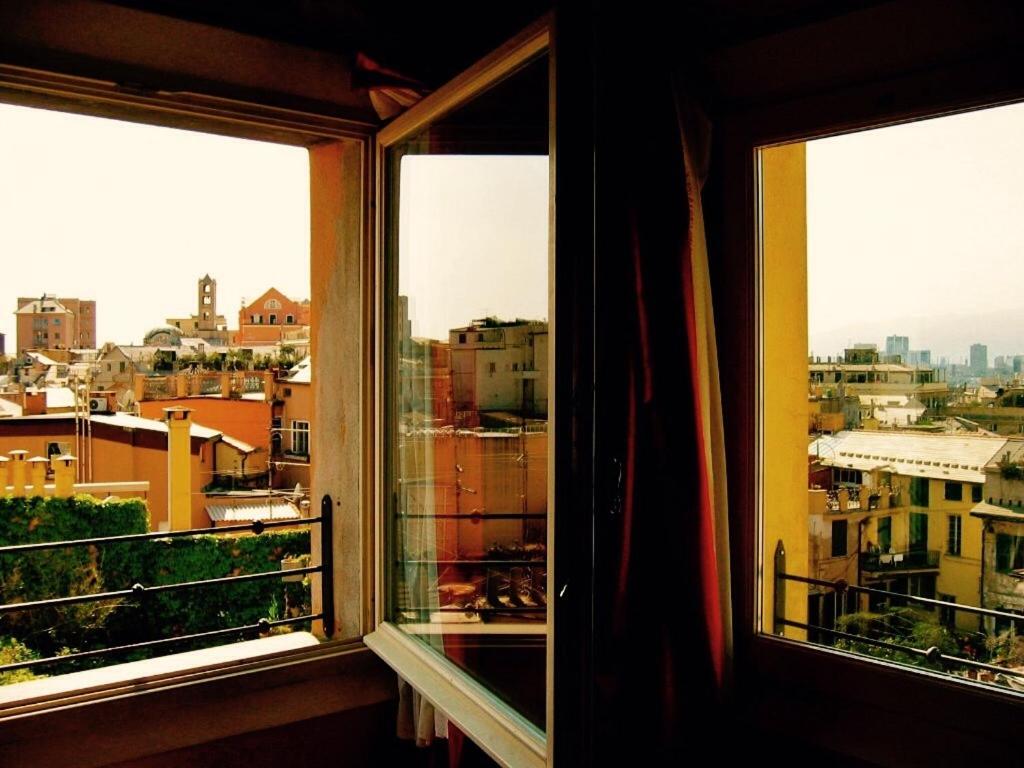 Penthouse Studio with City View - Photo 33