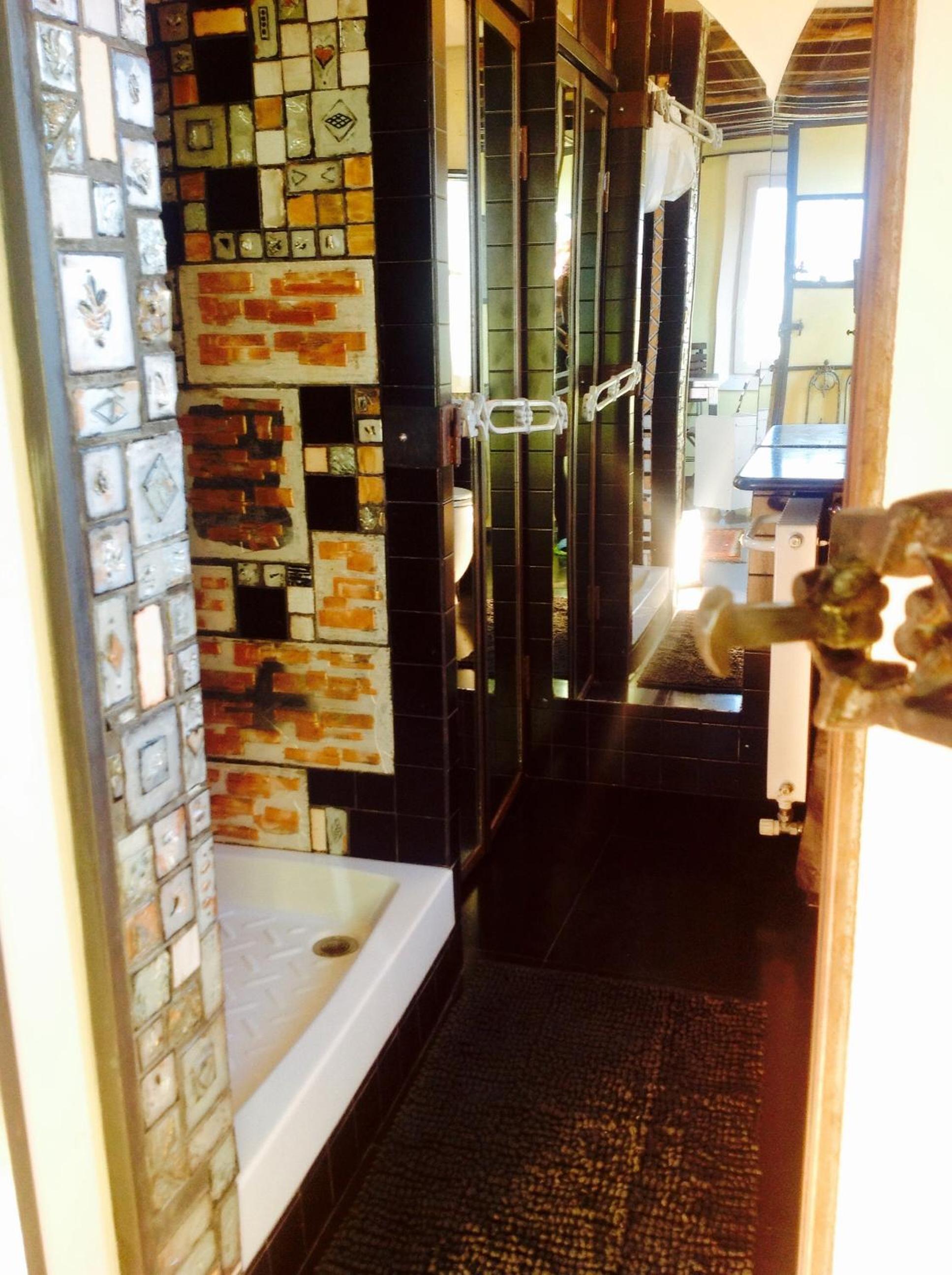 Penthouse Studio with City View - Photo 28
