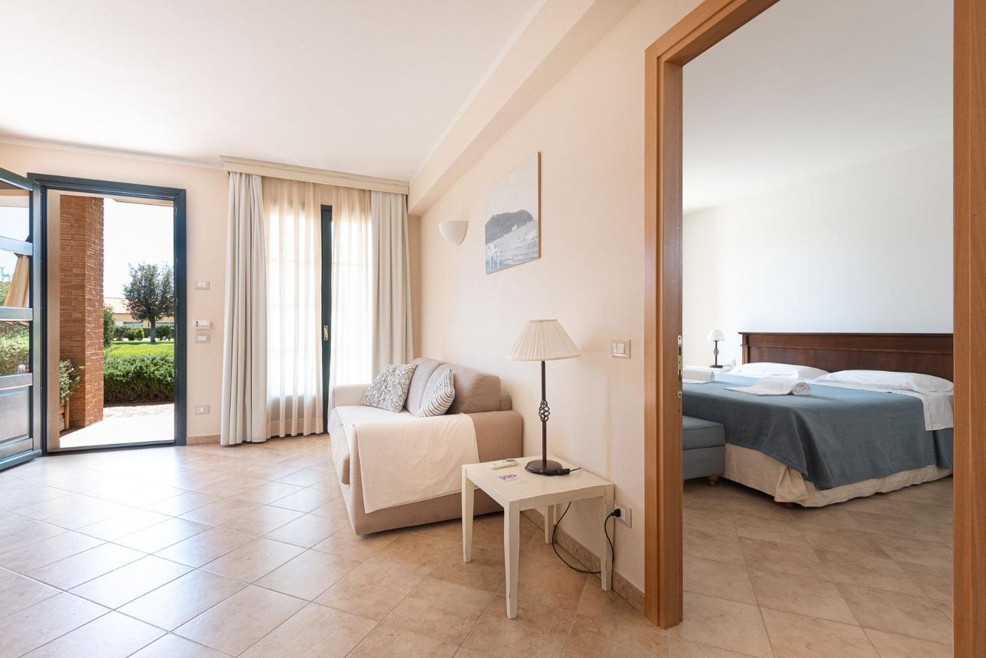 One-Bedroom Apartment (2 Adults+ 1Child) - Photo 1