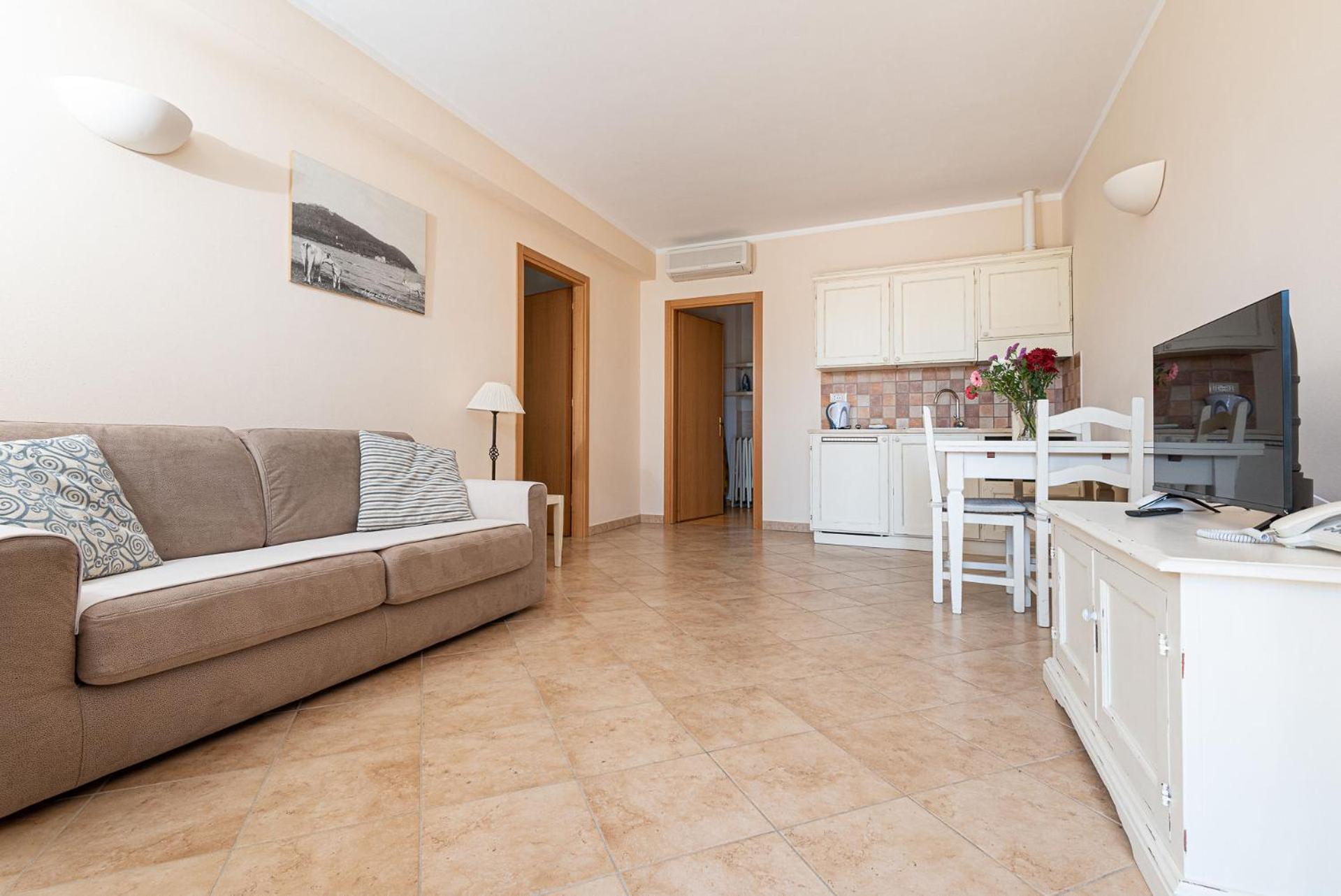 One-Bedroom Apartment (2 Adults+ 1Child) - Photo 5