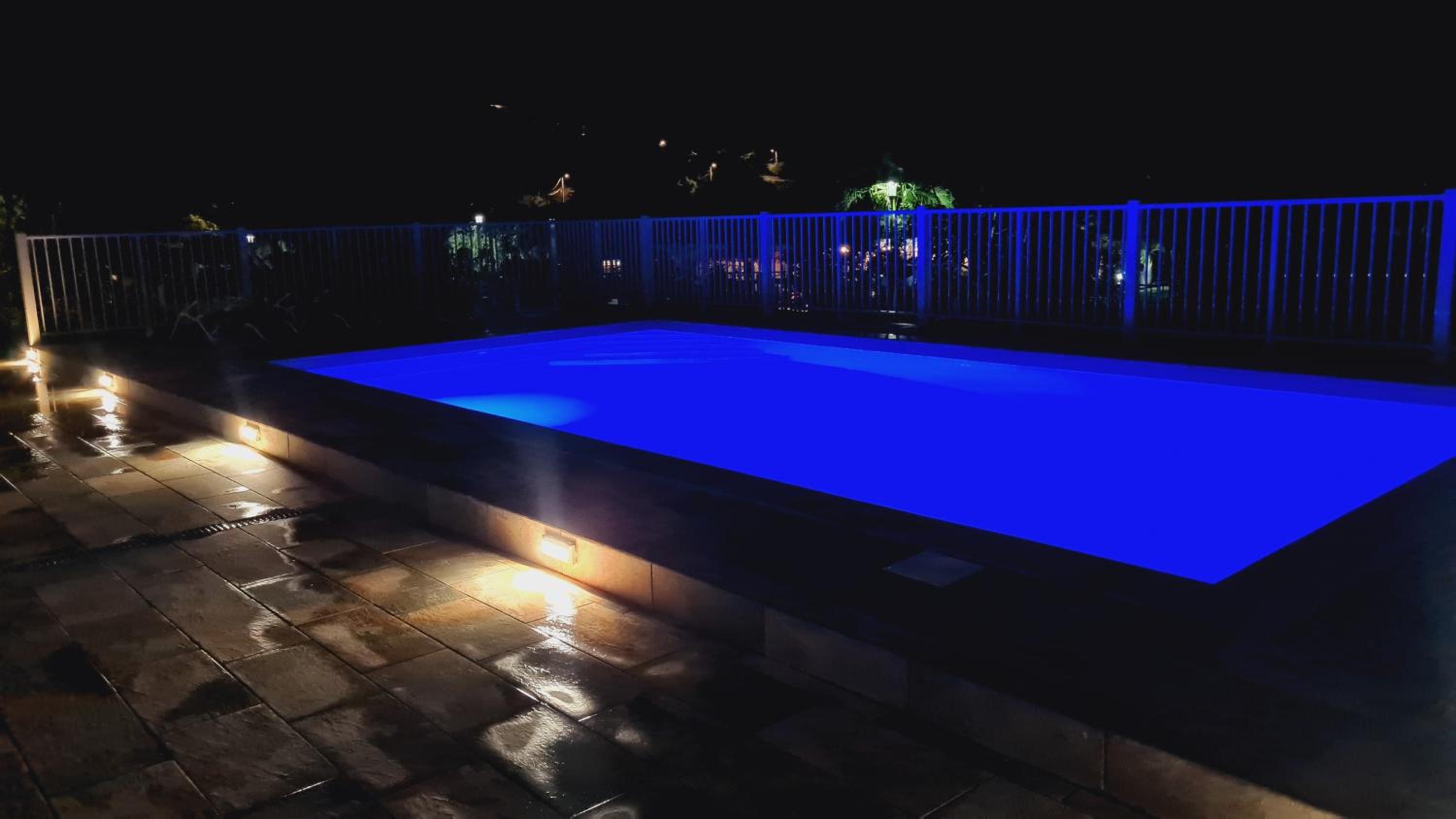 Apartment with Pool View  photo 3