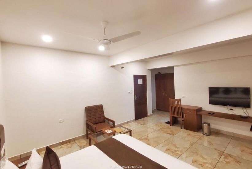 Deluxe Double Room - Photo 3