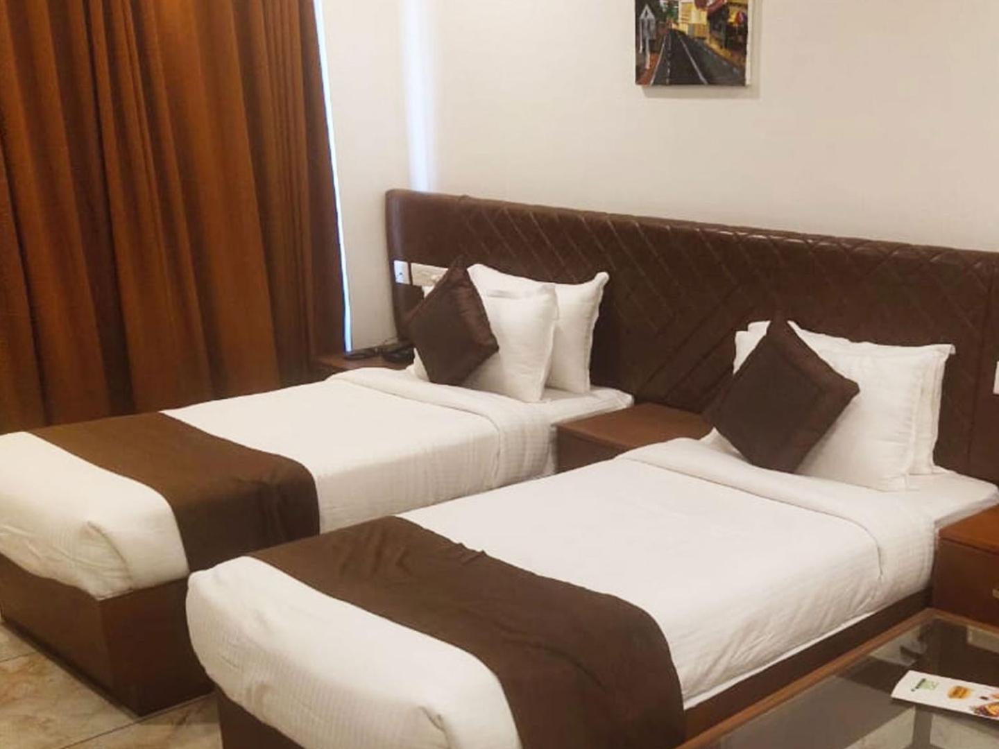 Standard Double Room - Photo 3