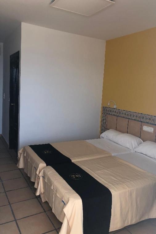 Deluxe Double Room with Sea View photo 3