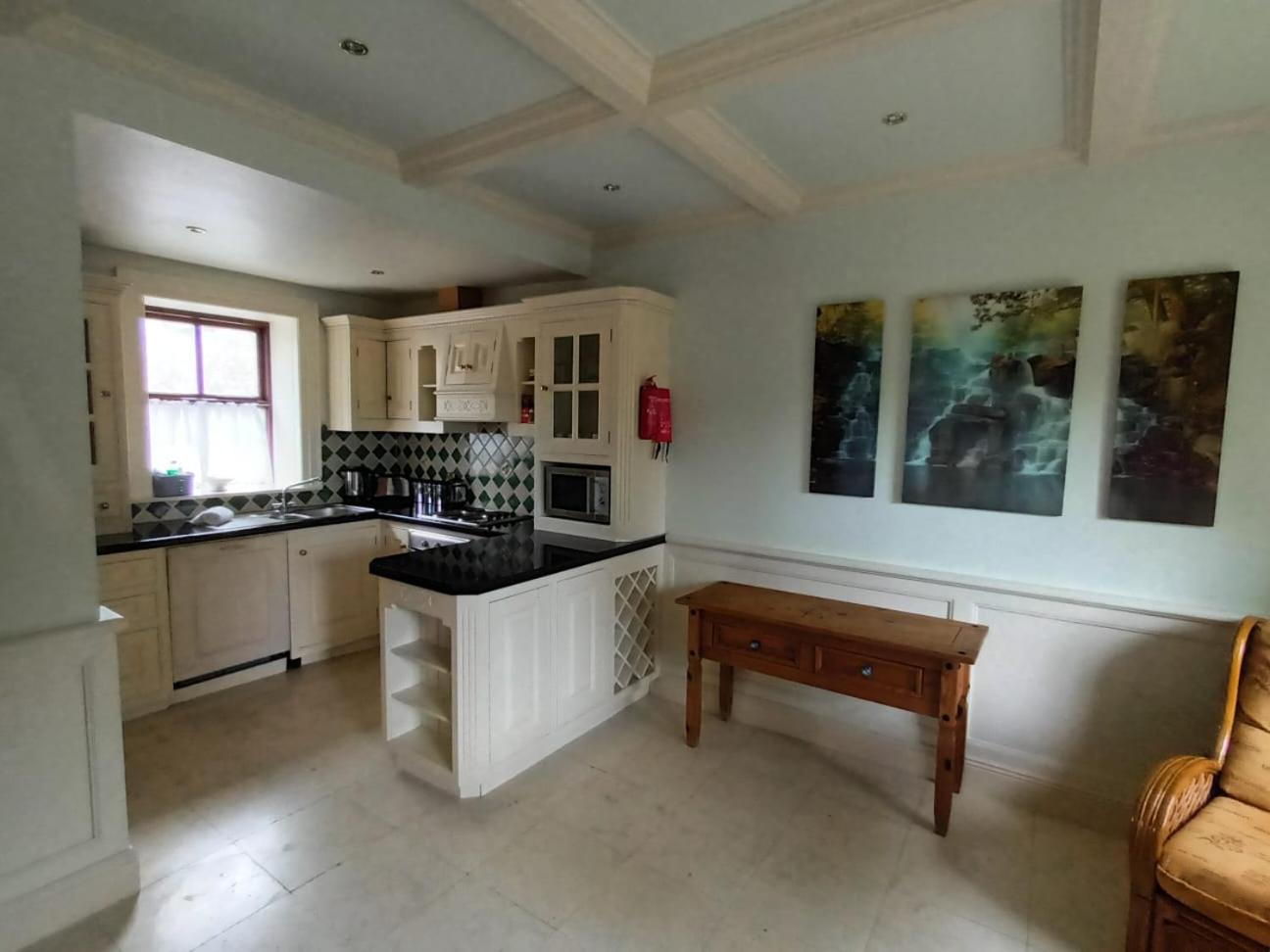 Three-Bedroom House - Photo 29
