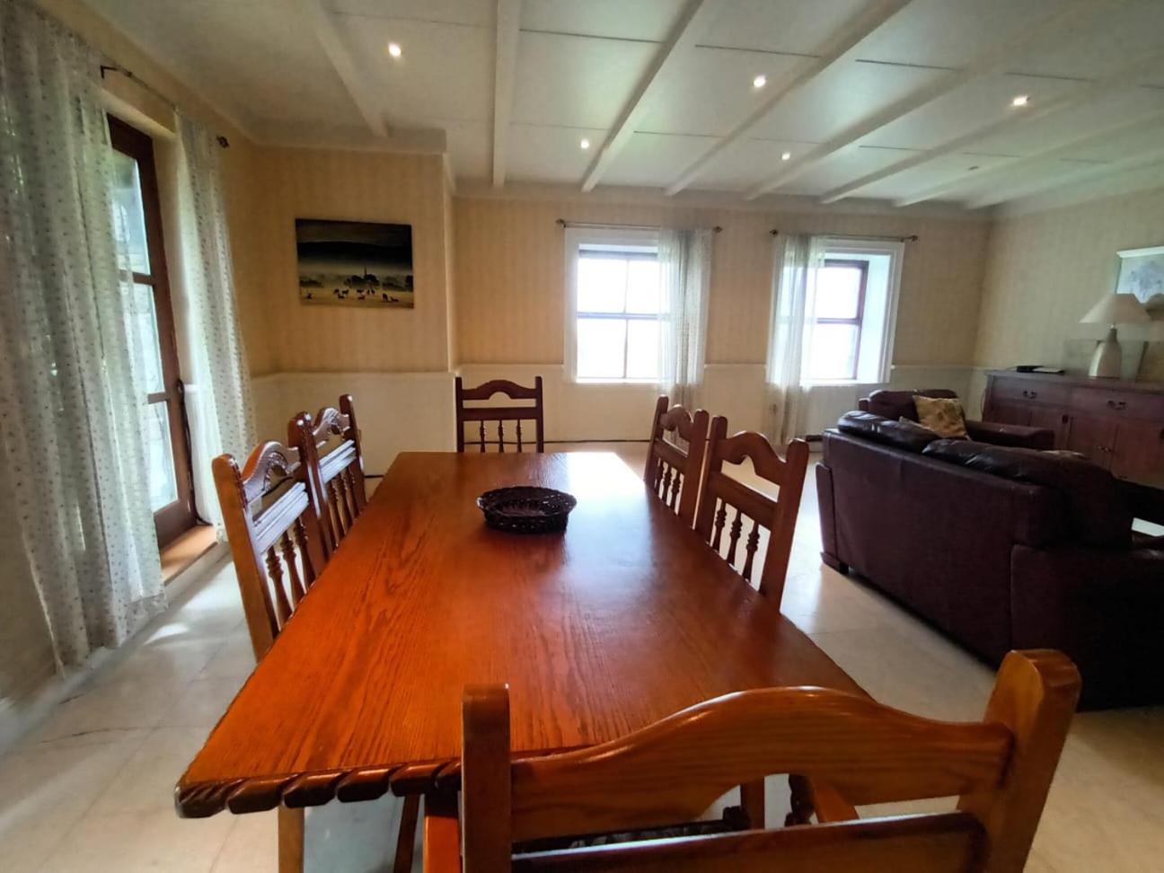 Three-Bedroom House - Photo 45