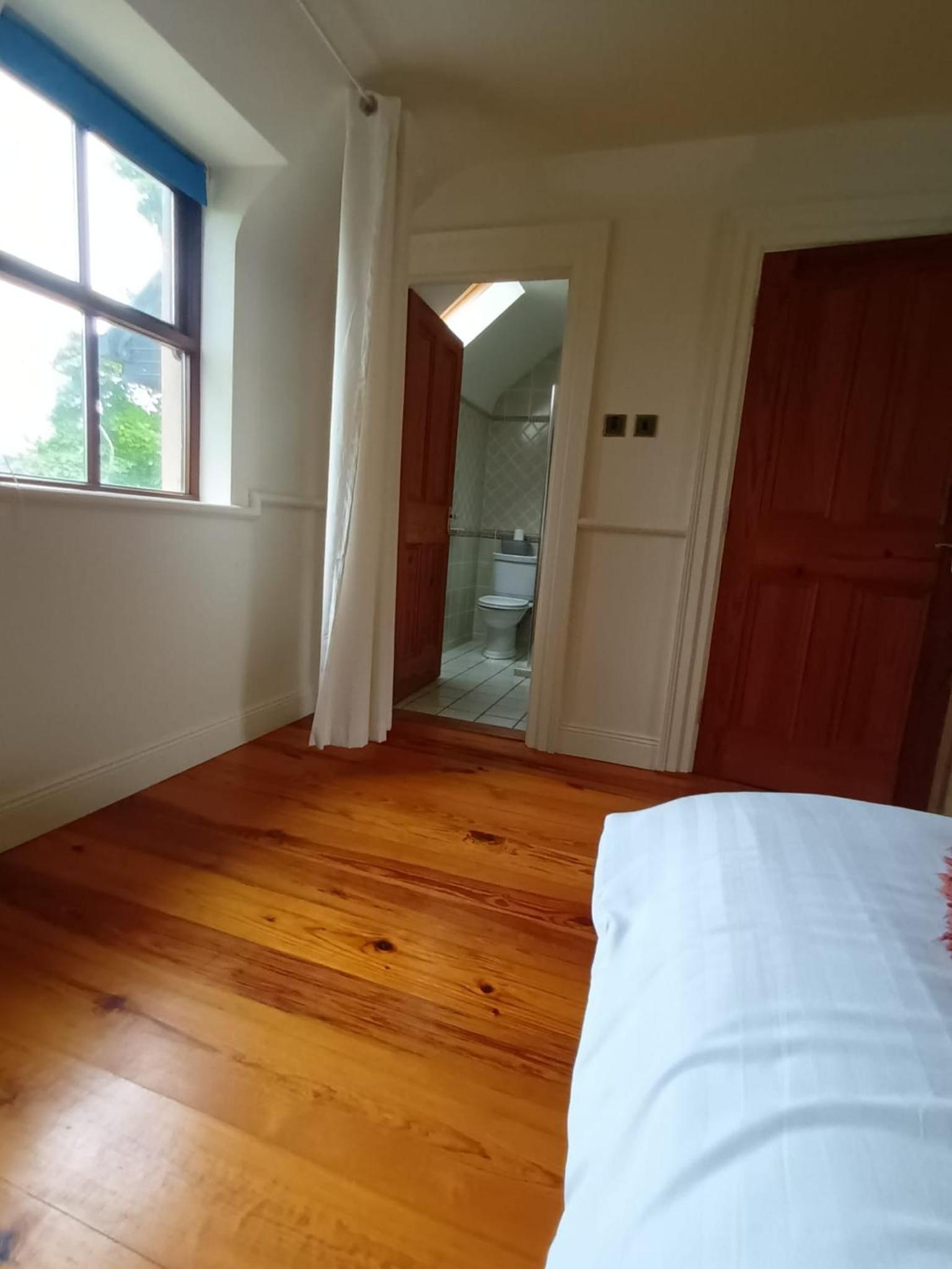 Three-Bedroom House - Photo 5