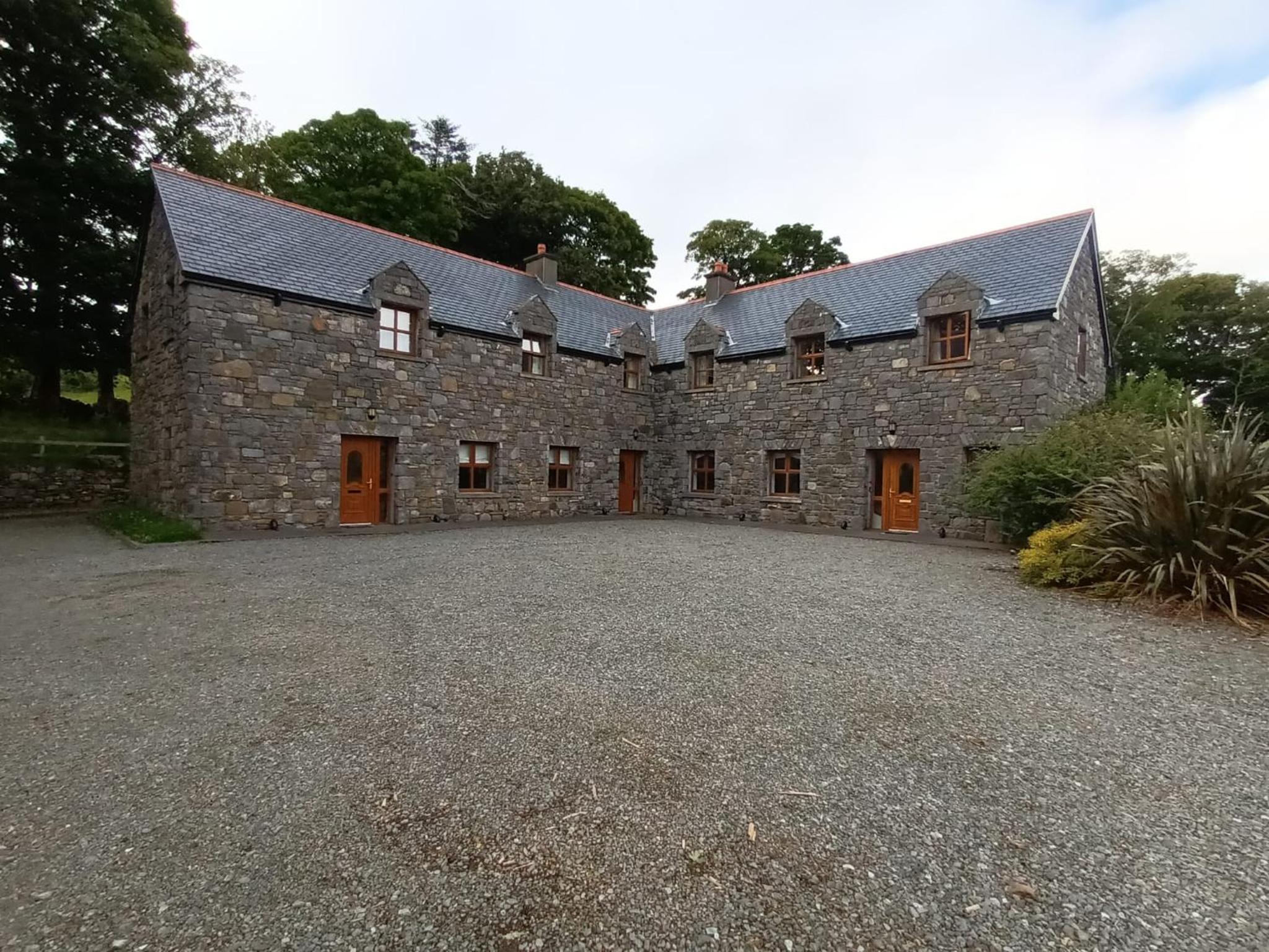 Four-Bedroom House - Photo 26