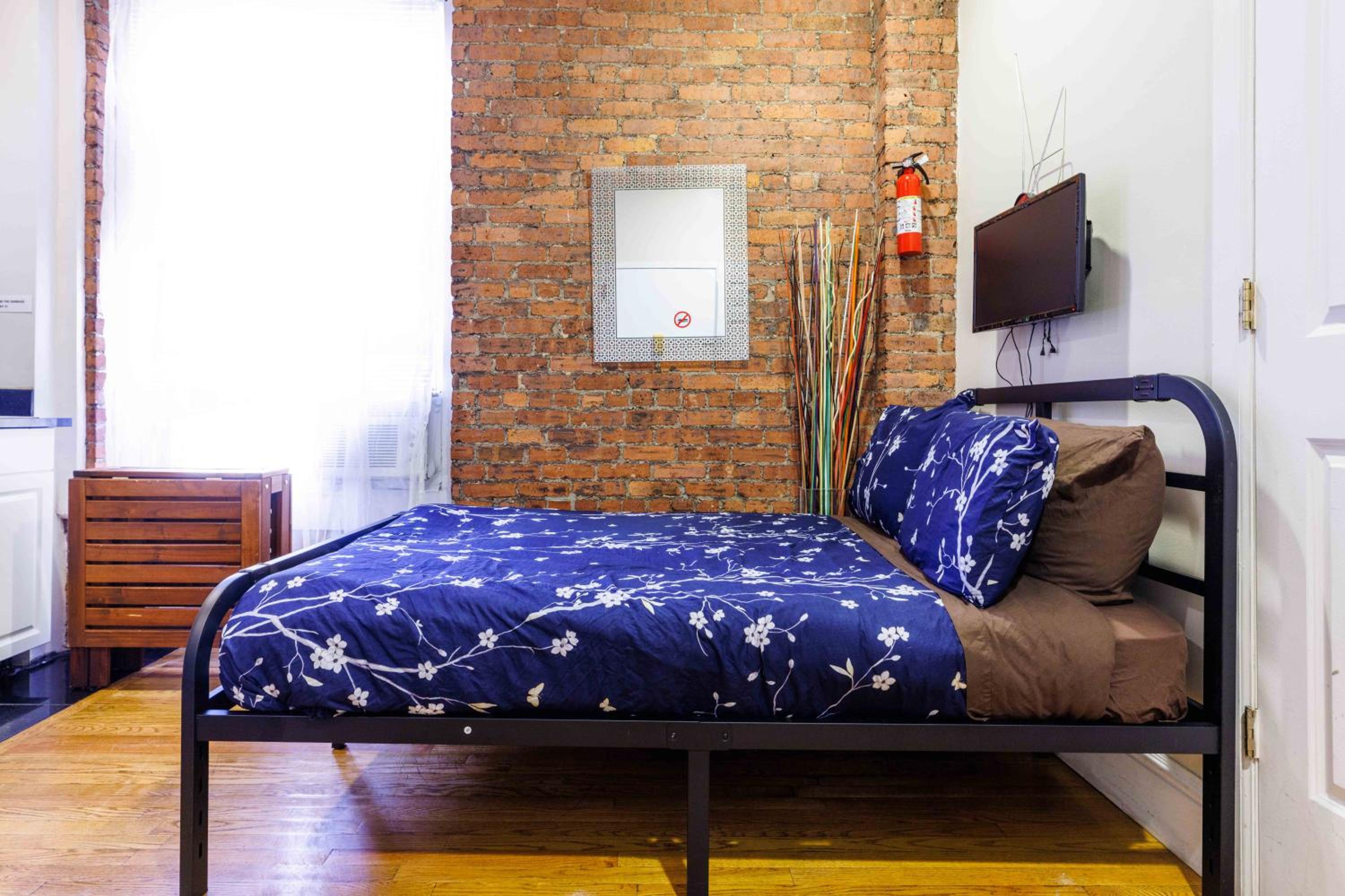 Studio Apartment photo 2
