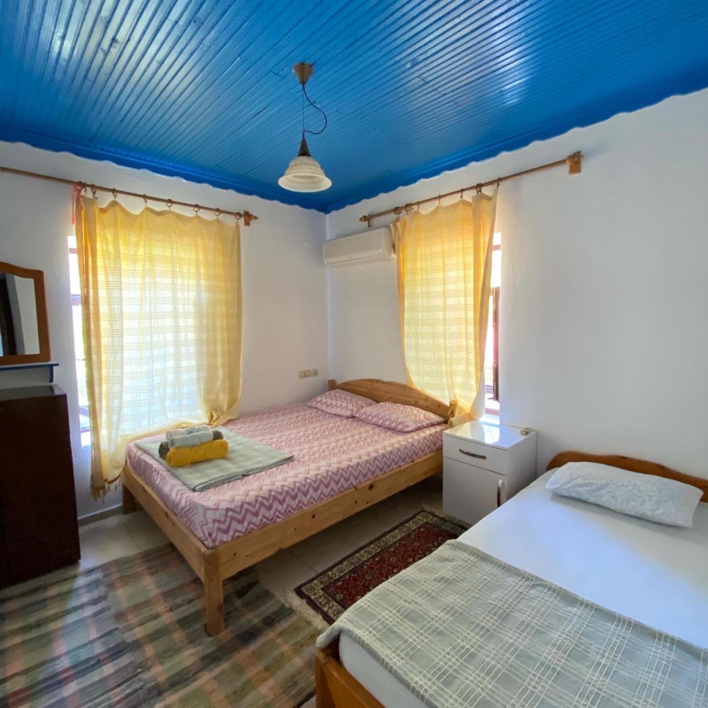 Standard Double or Twin Room - Photo 22