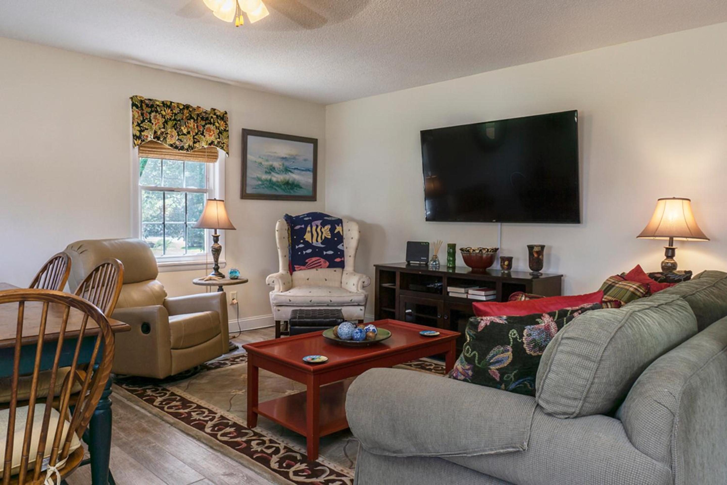 Three-Bedroom House photo 1