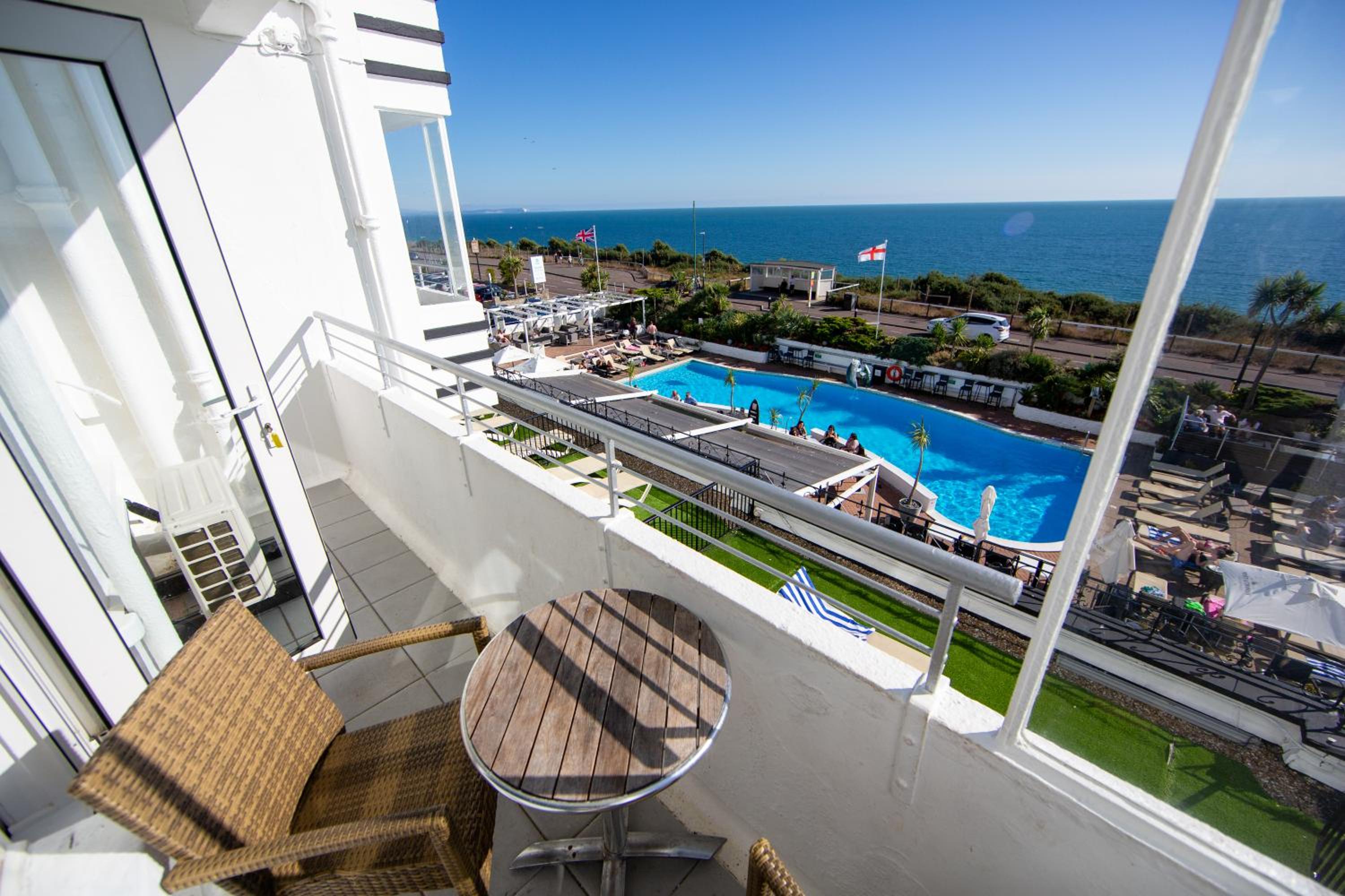 Ocean Front Family Room of 5 with Balcony - Photo 7