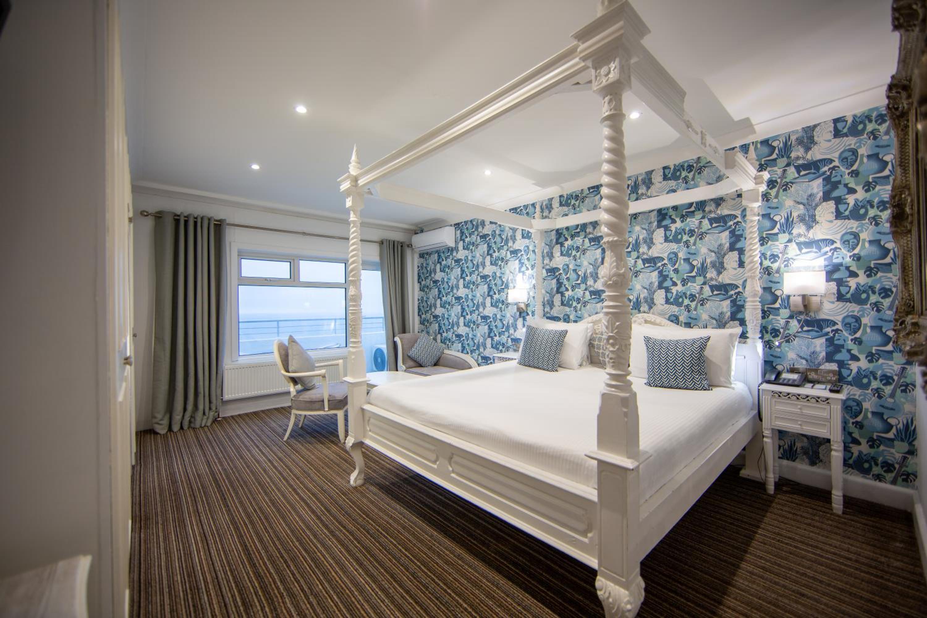 Double Room with Balcony and Sea View - Photo 2