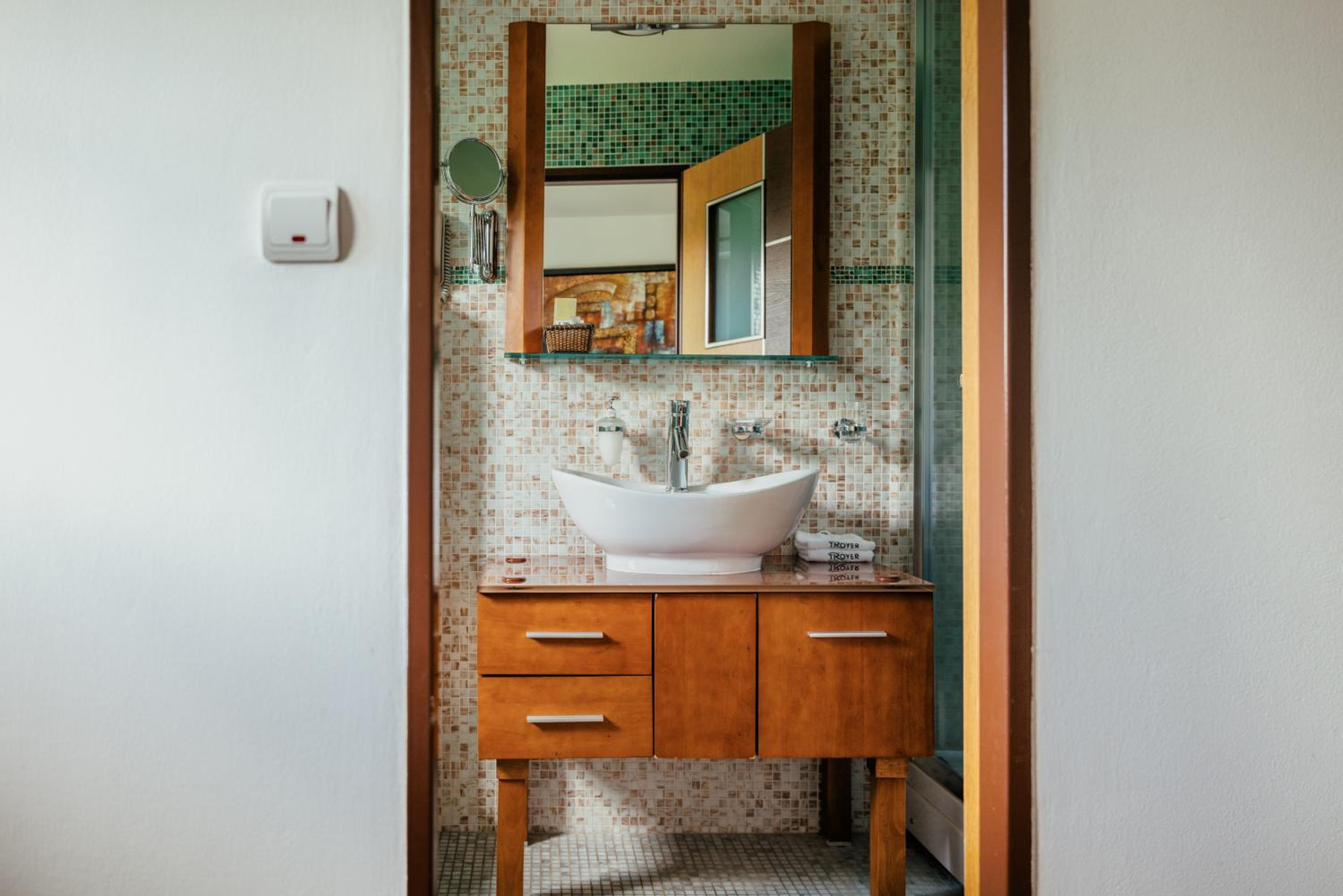 Standard Double or Twin Room - Photo 2