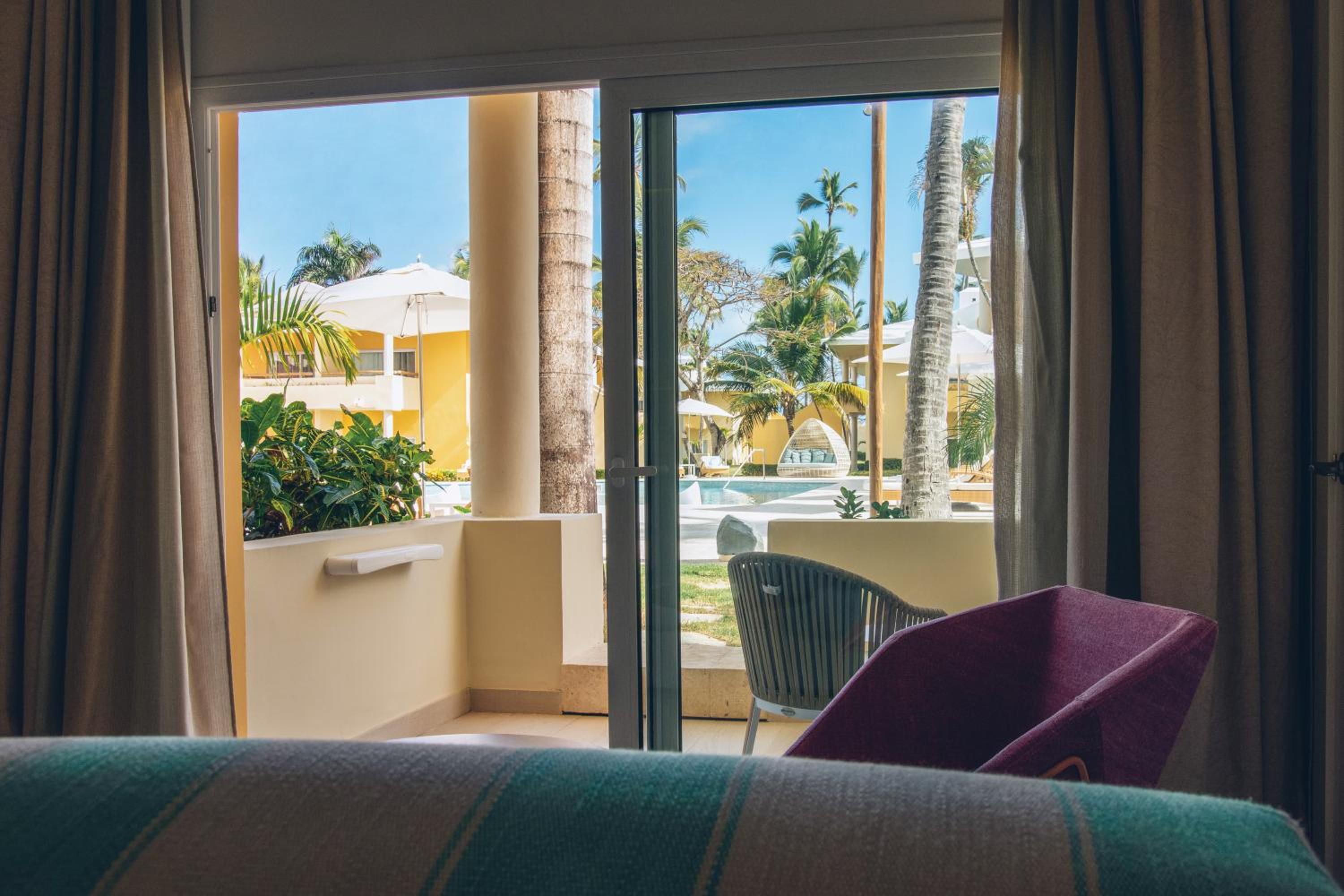 Junior Suite Pool Access (1 Adult)
