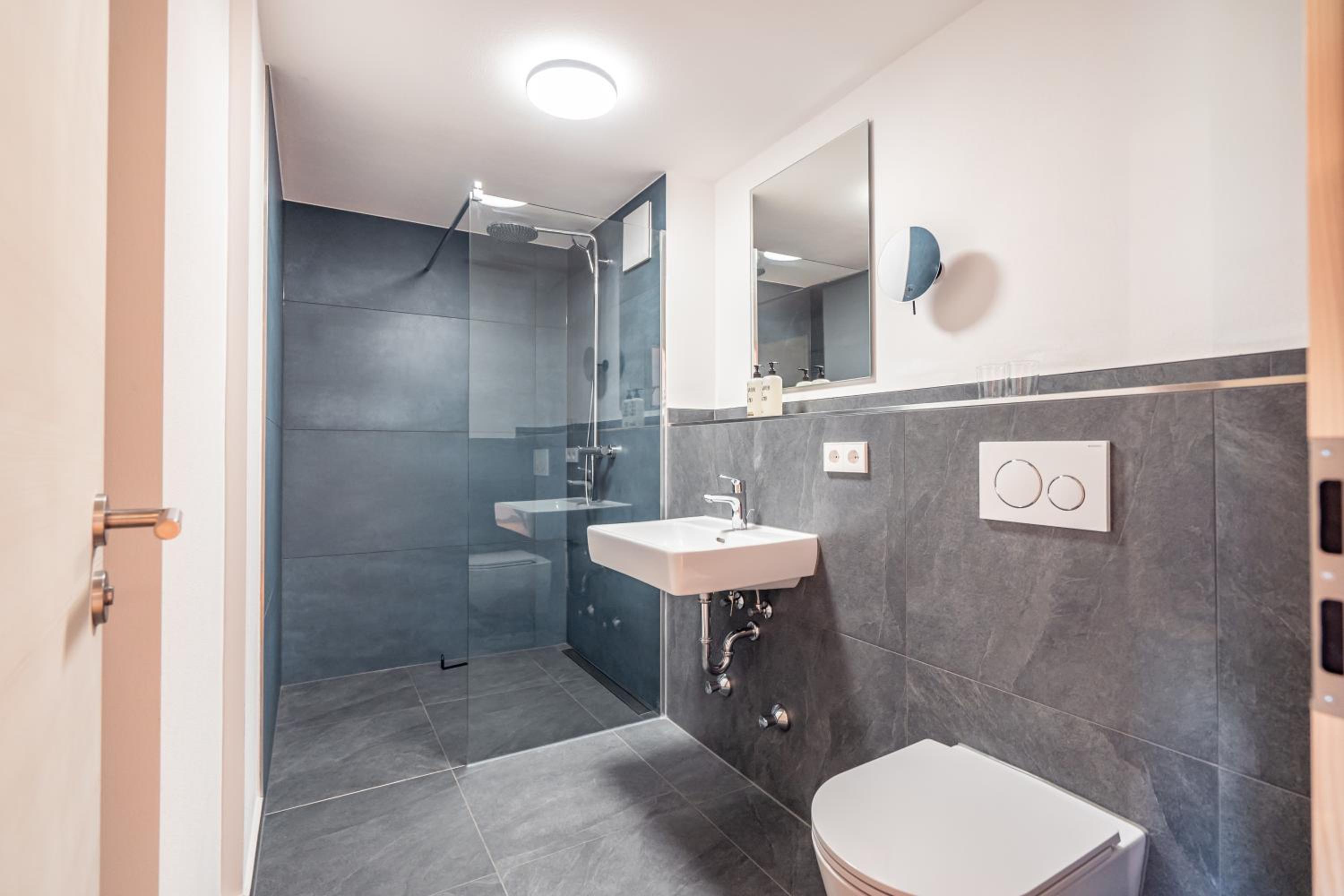 Apartment Standard - Photo 9