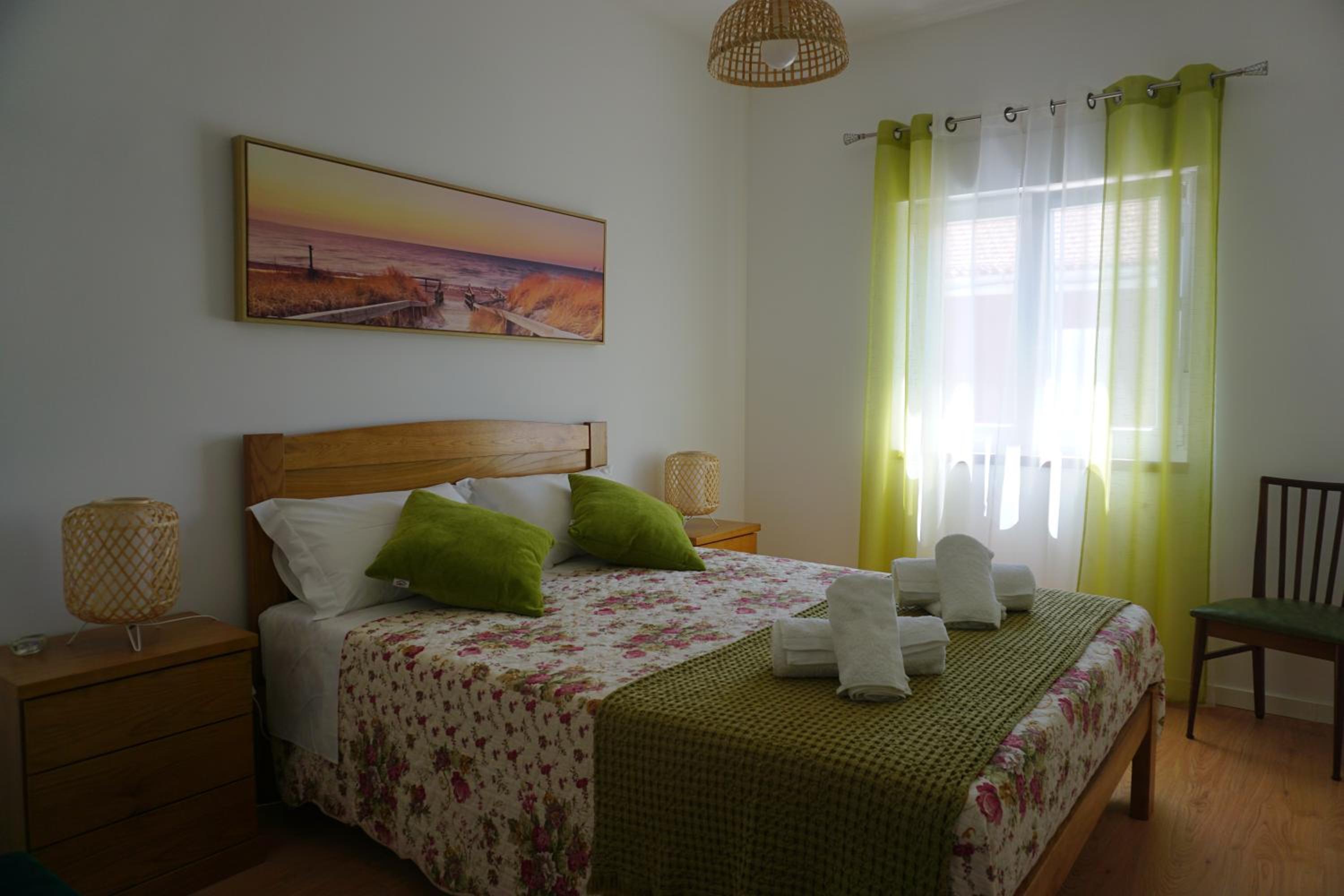 Three-Bedroom House photo 3