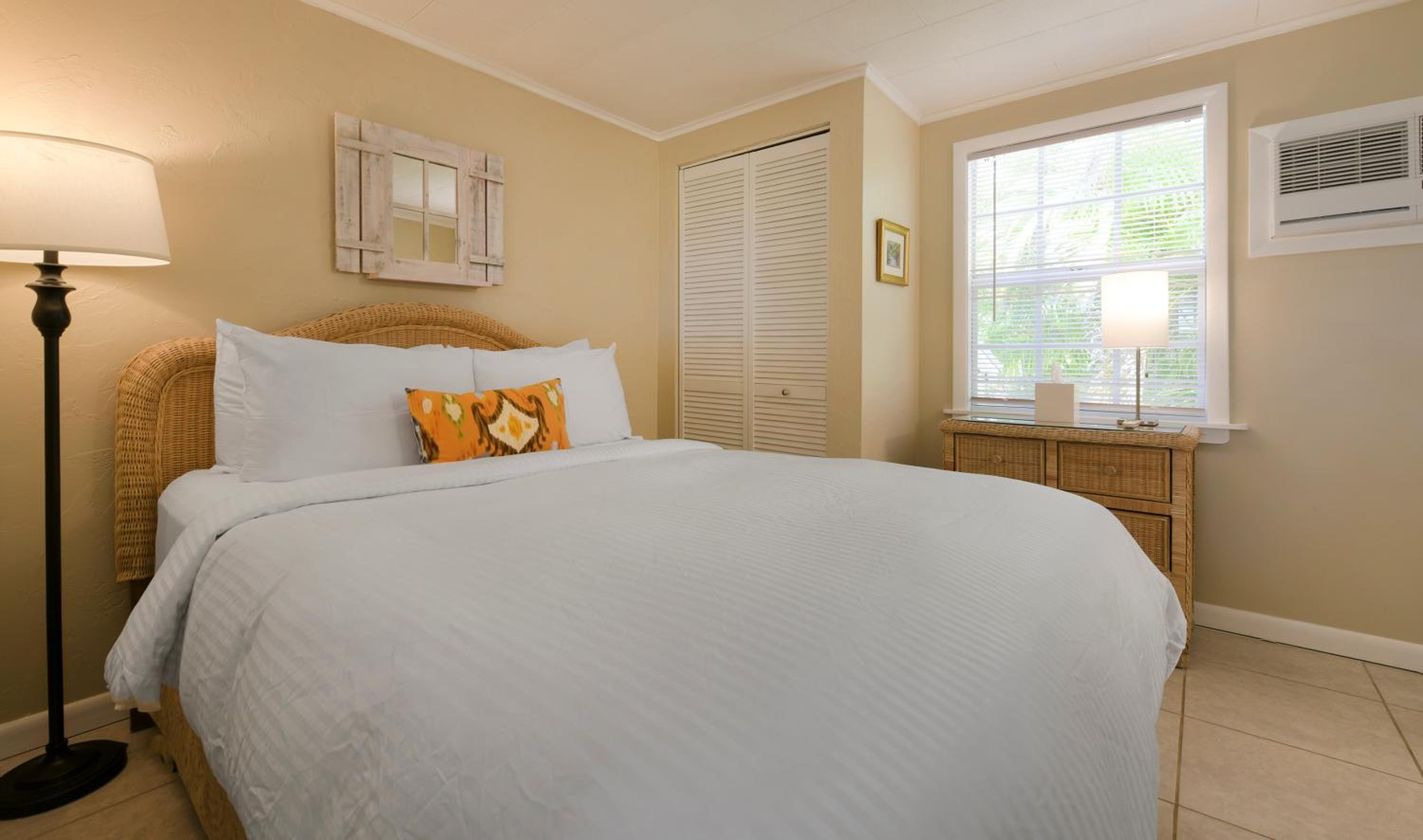 Cottage - Photo 1