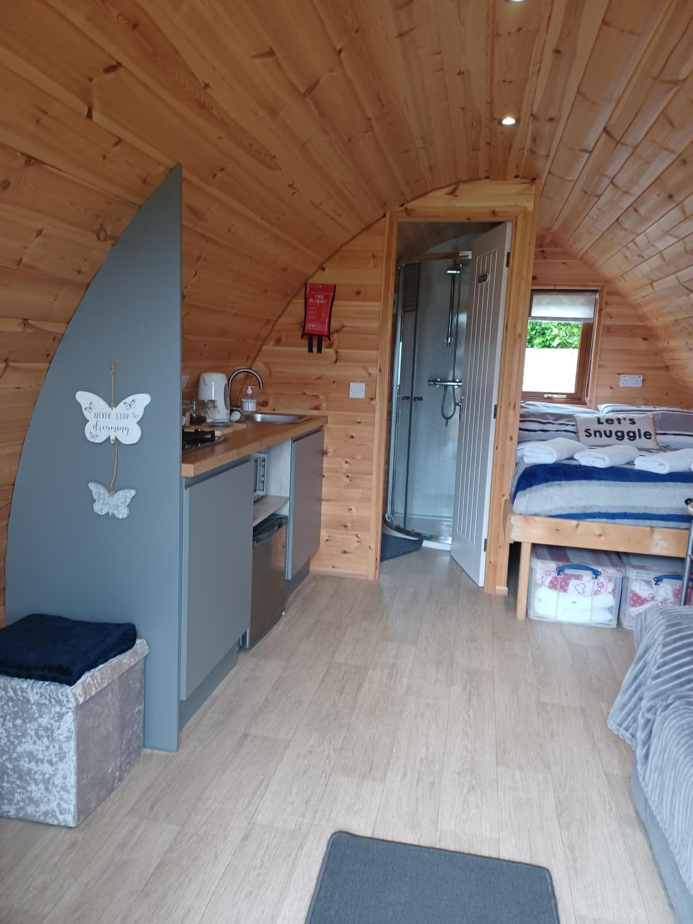 Double Room - Photo 8