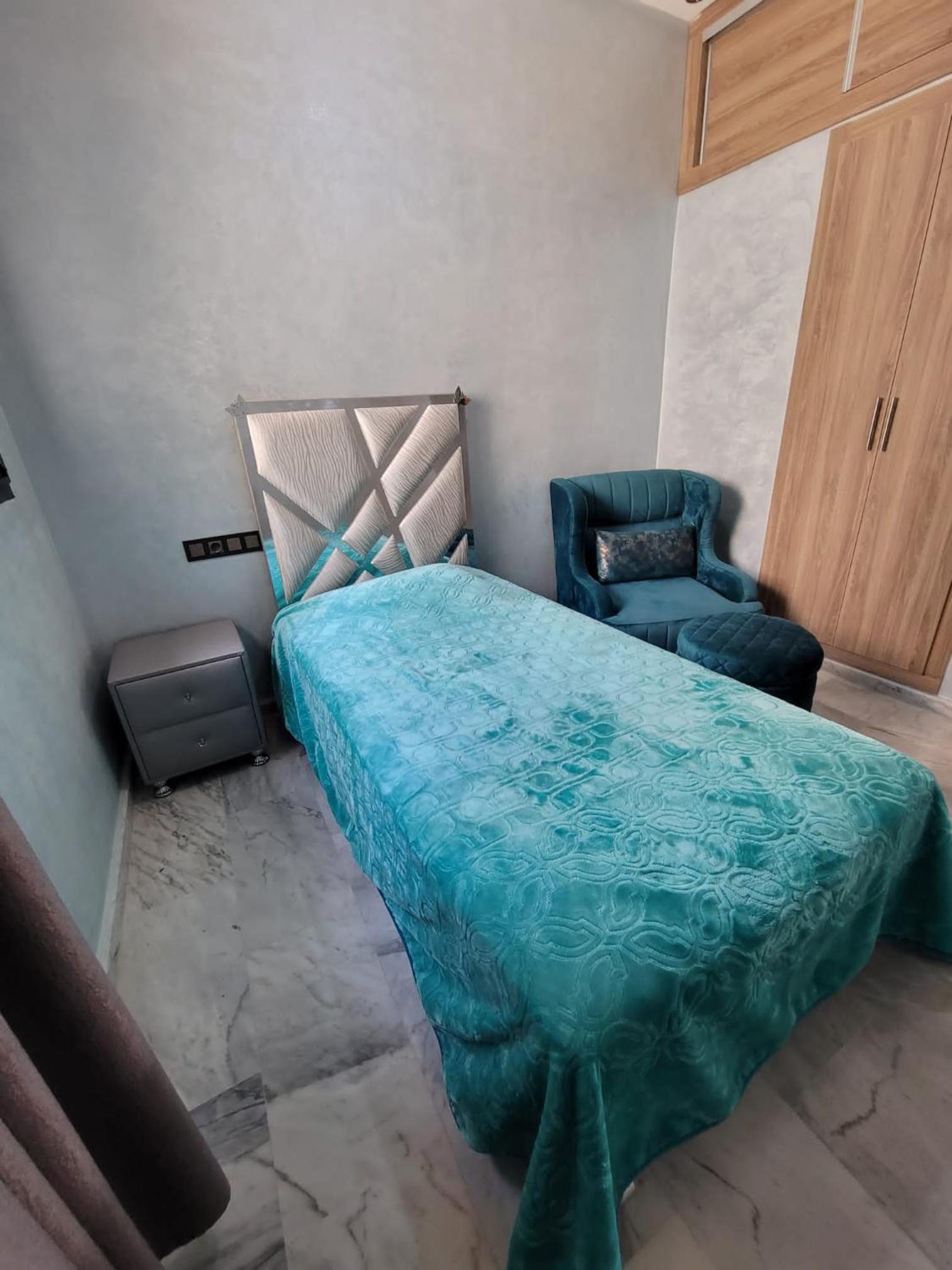 Three-Bedroom Apartment - Photo 28