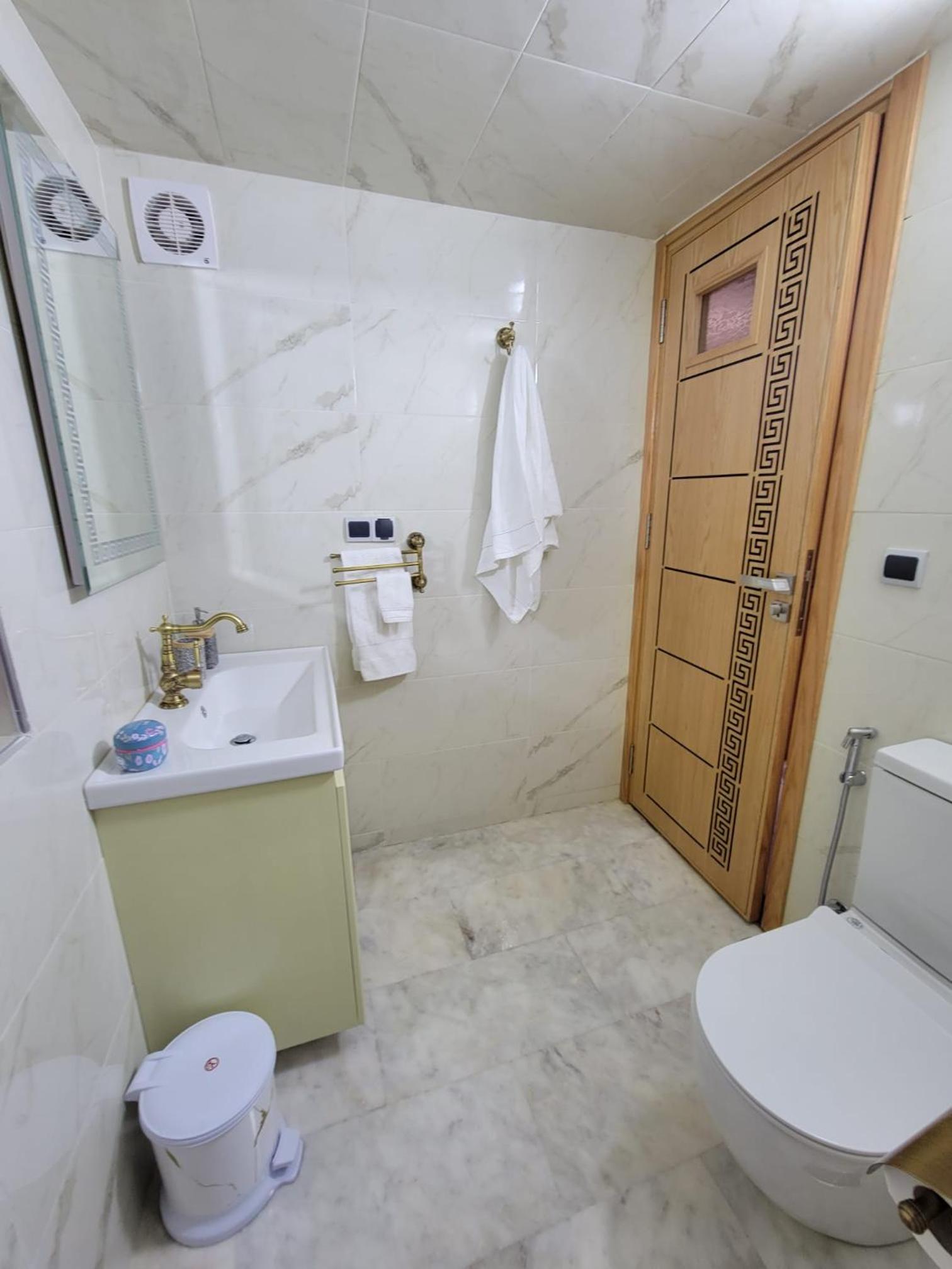 Three-Bedroom Apartment - Photo 26