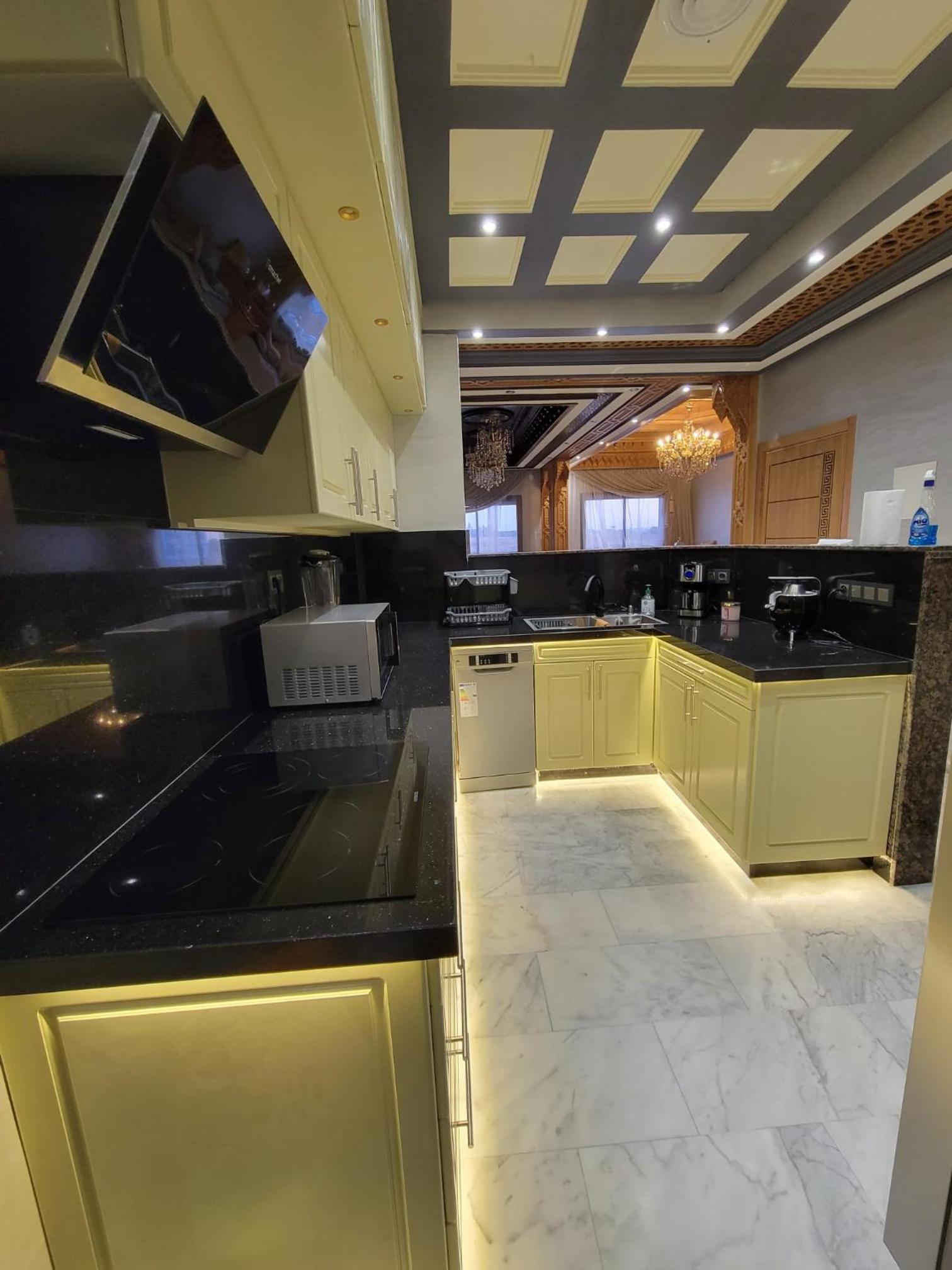 Three-Bedroom Apartment - Photo 24