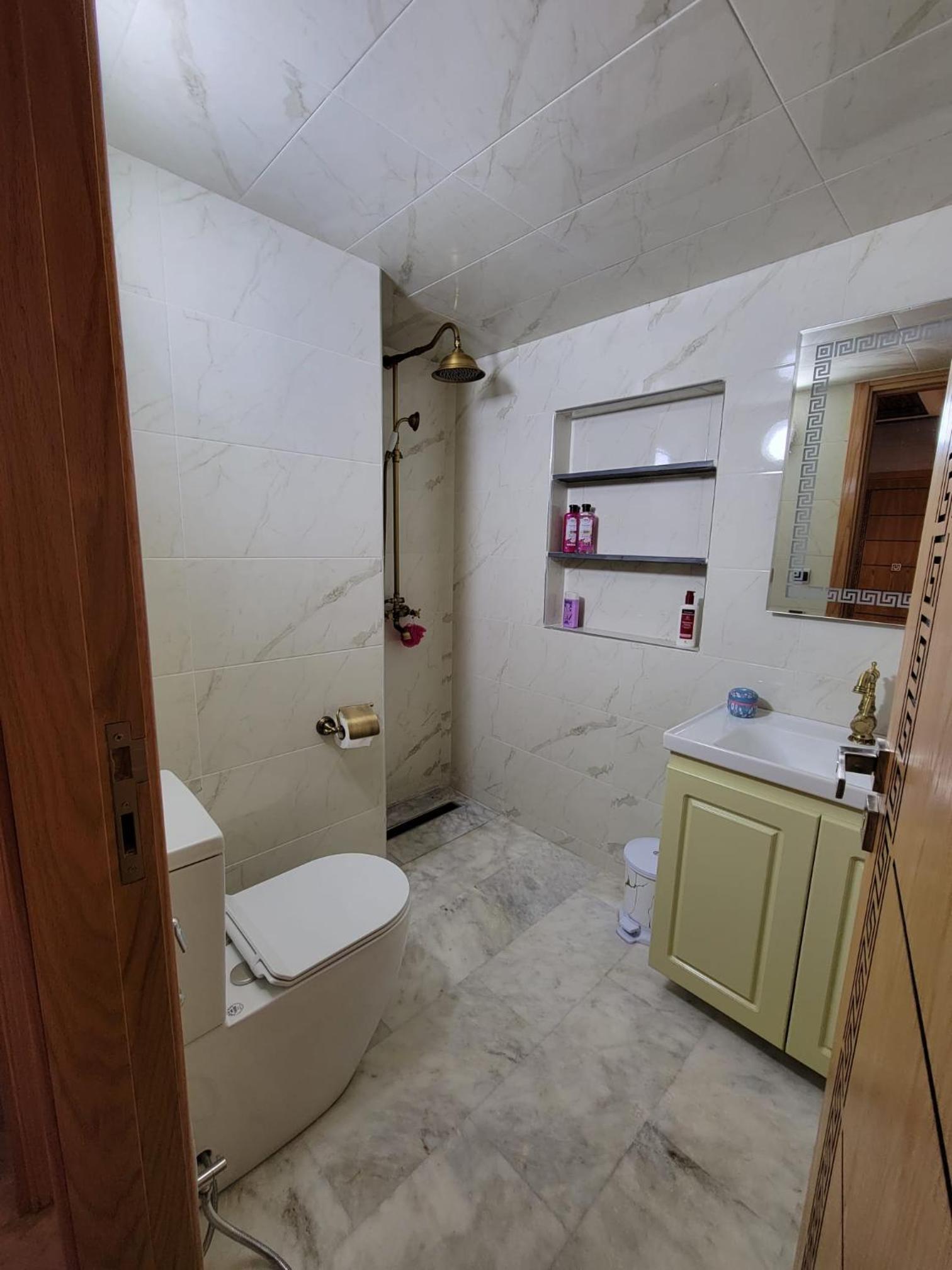 Three-Bedroom Apartment - Photo 5