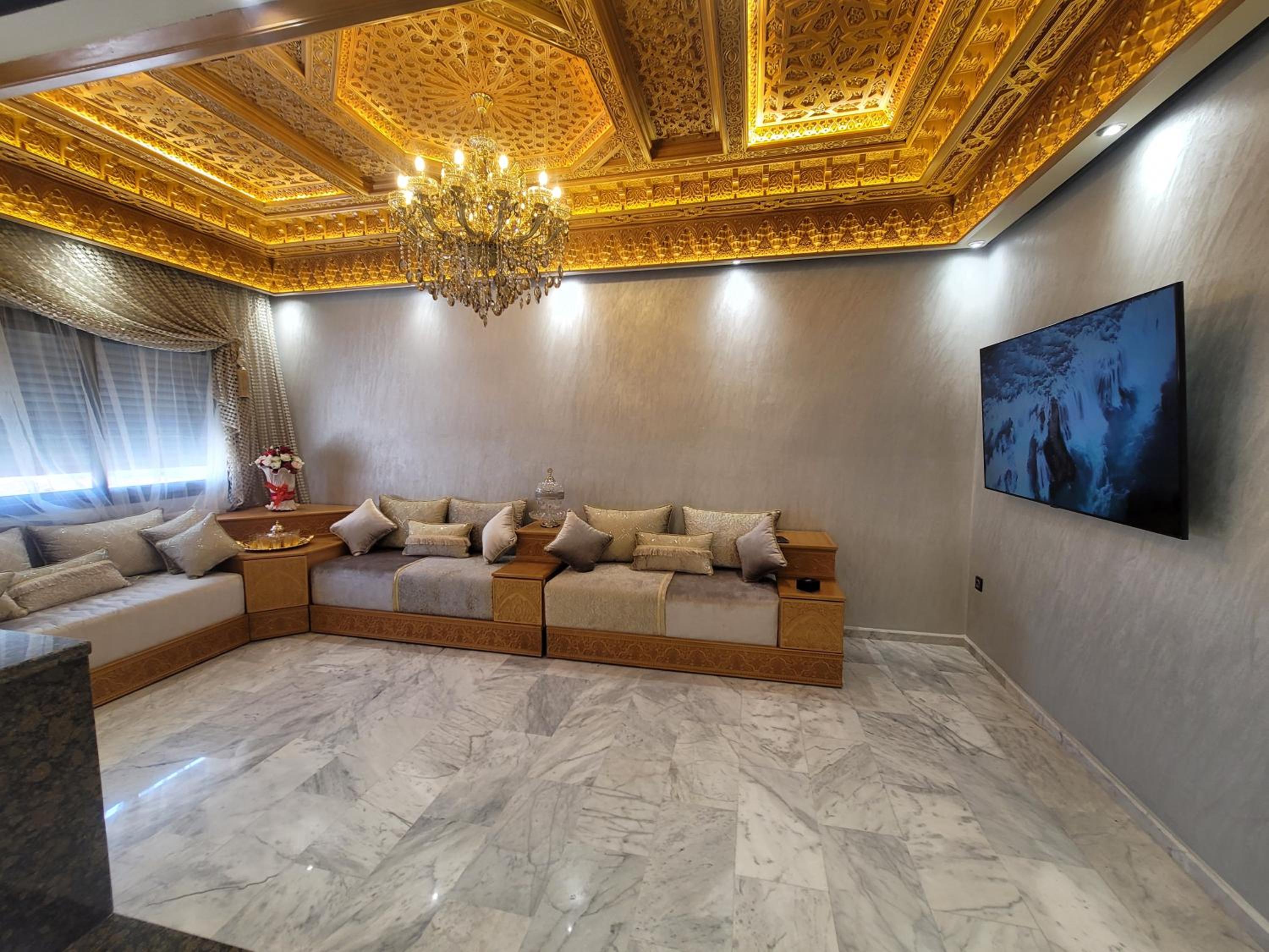 Three-Bedroom Apartment - Photo 31