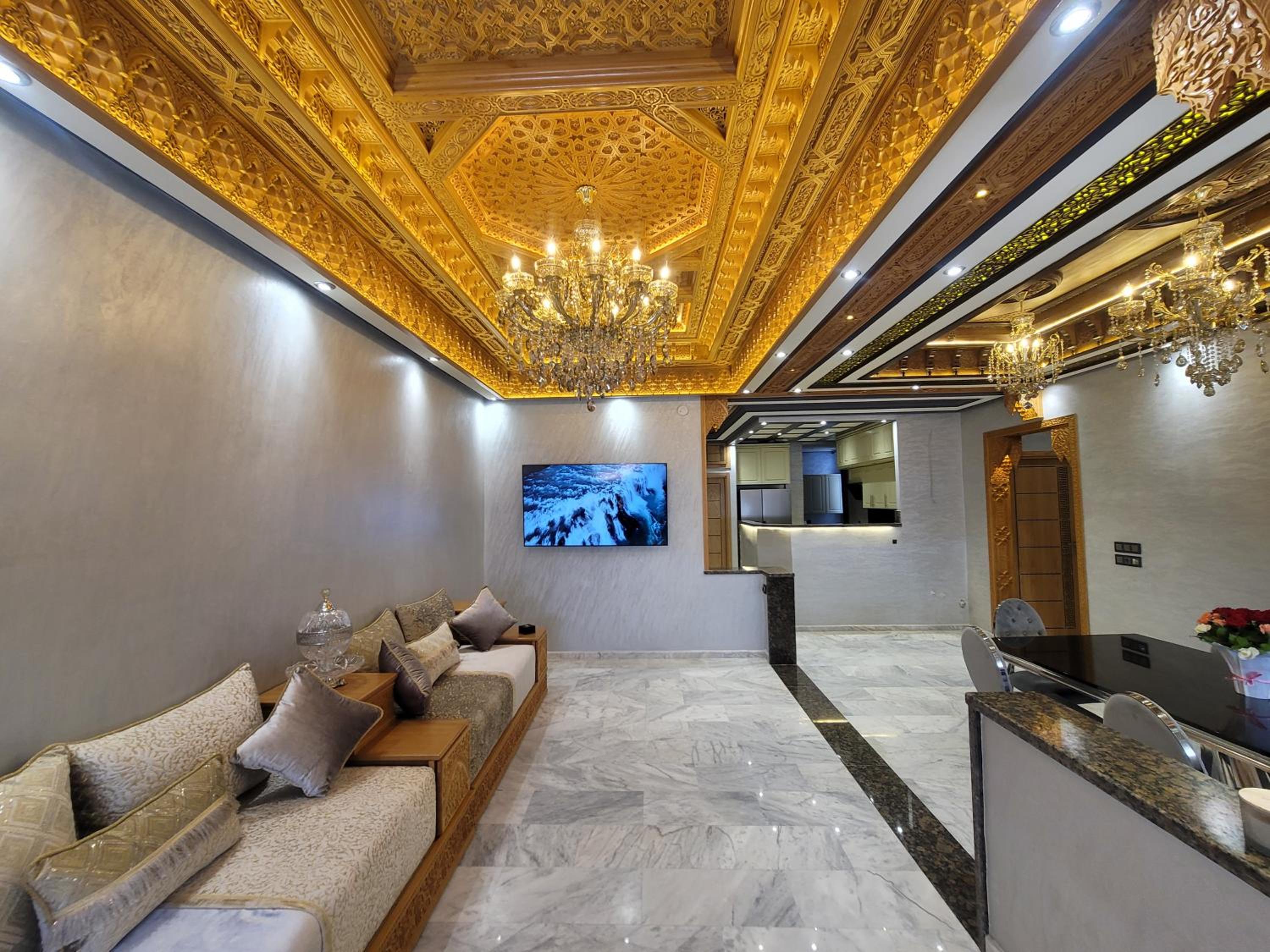 Three-Bedroom Apartment - Photo 32