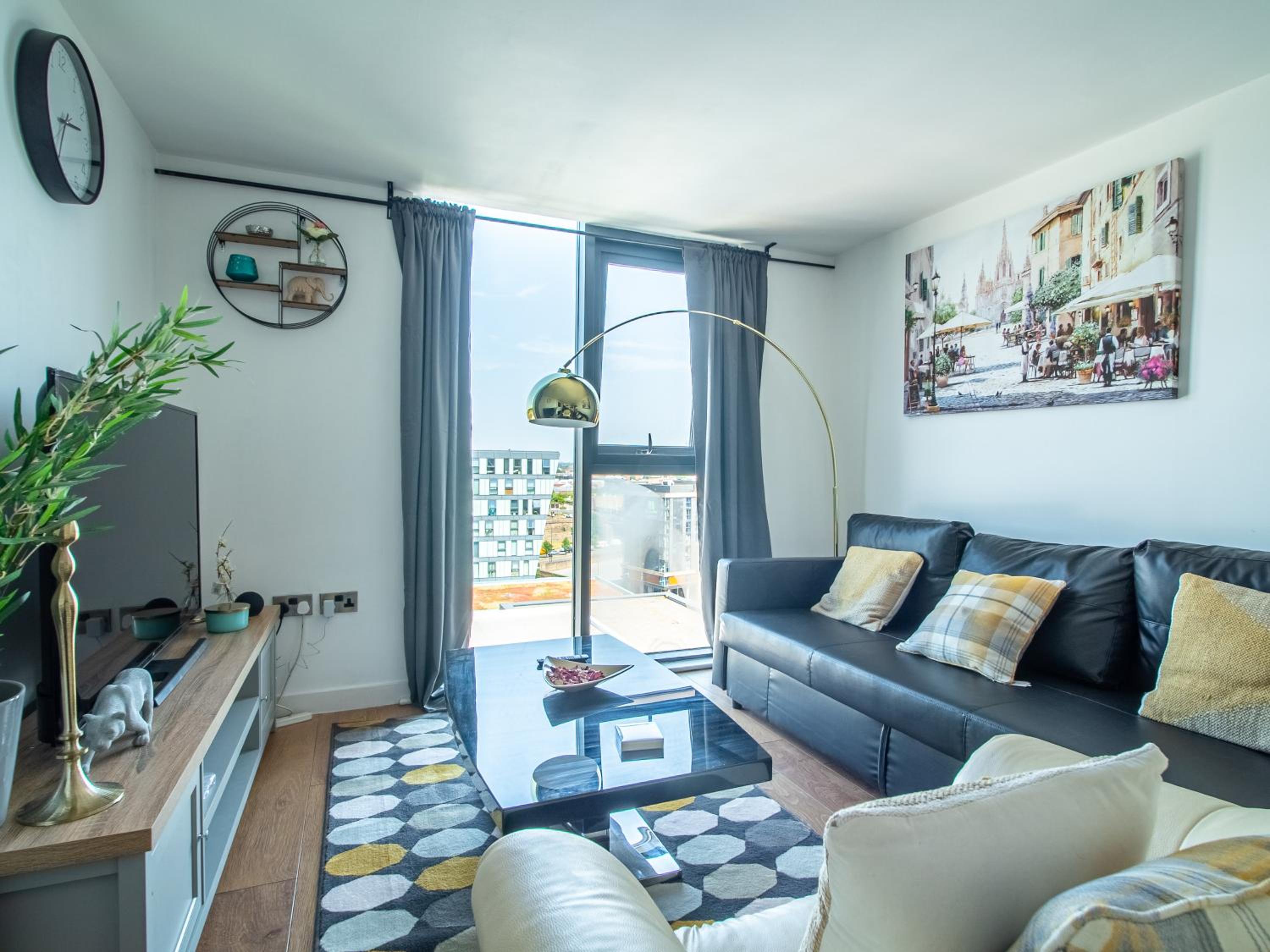 Two-Bedroom Apartment - Photo 10