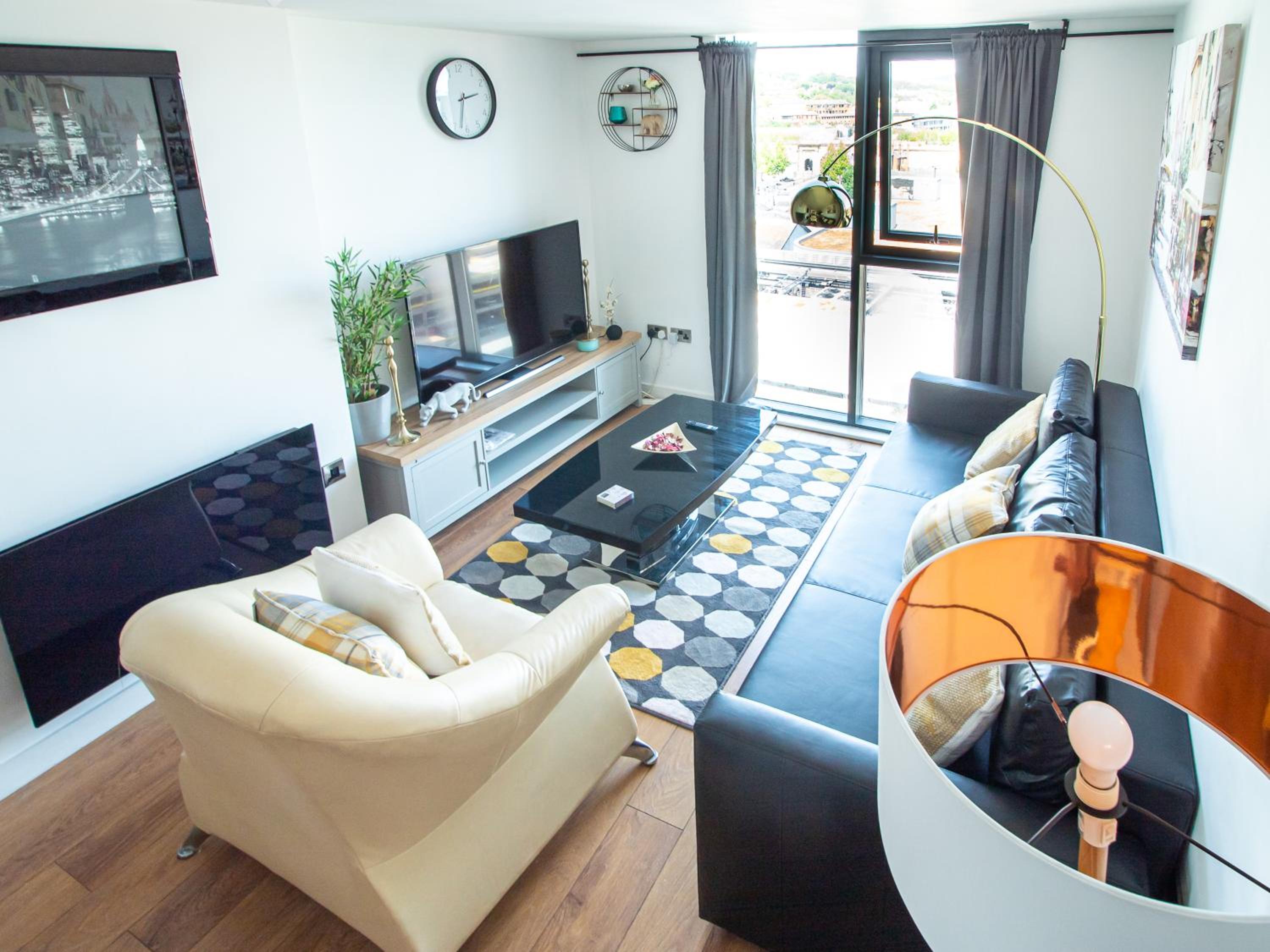 Two-Bedroom Apartment - Photo 12