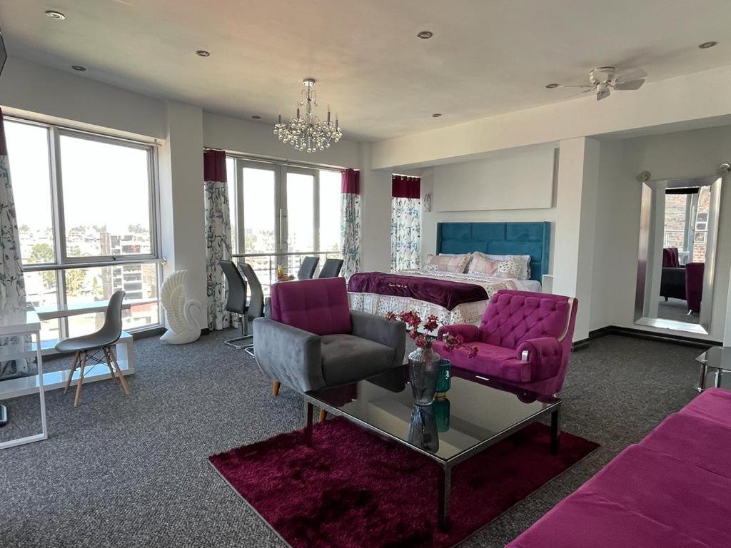Deluxe Suite photo 1