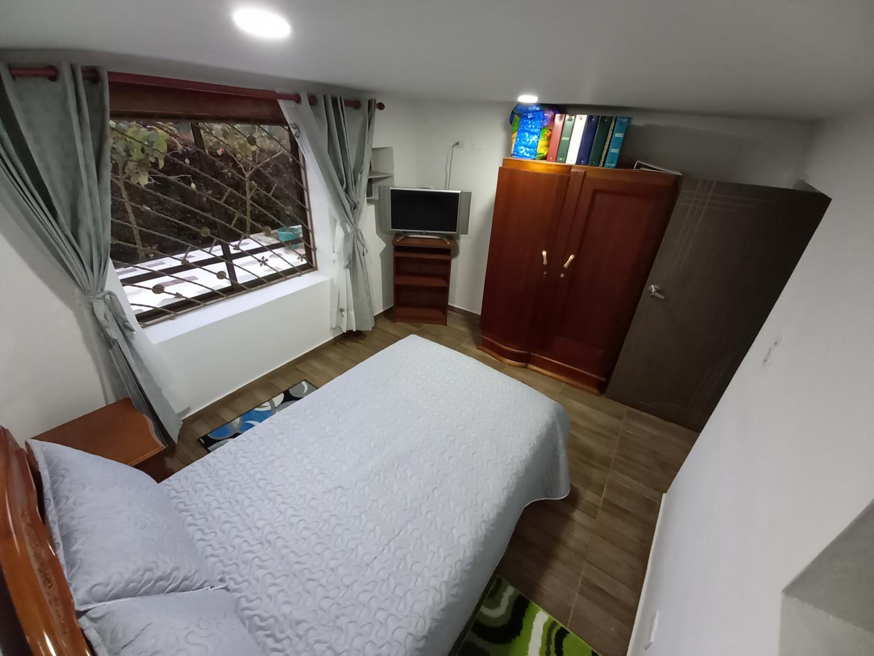 Double Room With Shared Bathroom photo 1