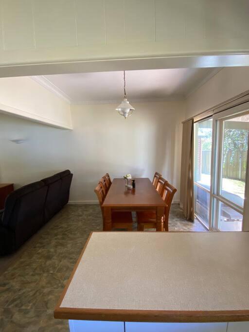 Three-Bedroom House photo 2