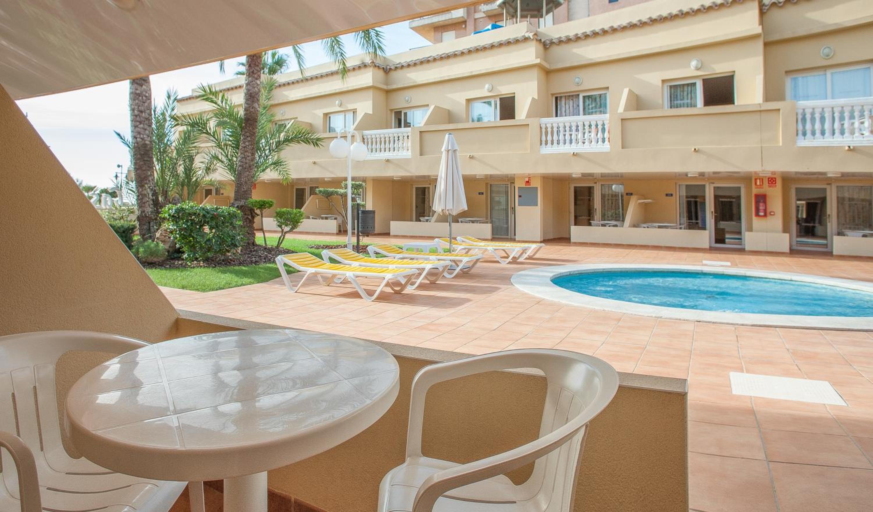 Family Room with Terrace (2-4 Adults) - Photo 3