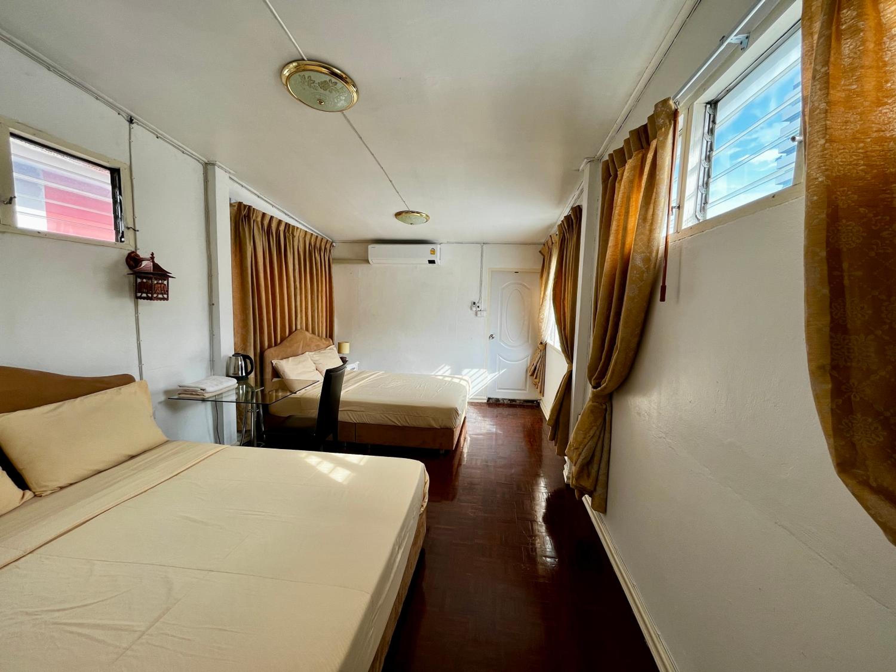 Superior Queen Room photo 1