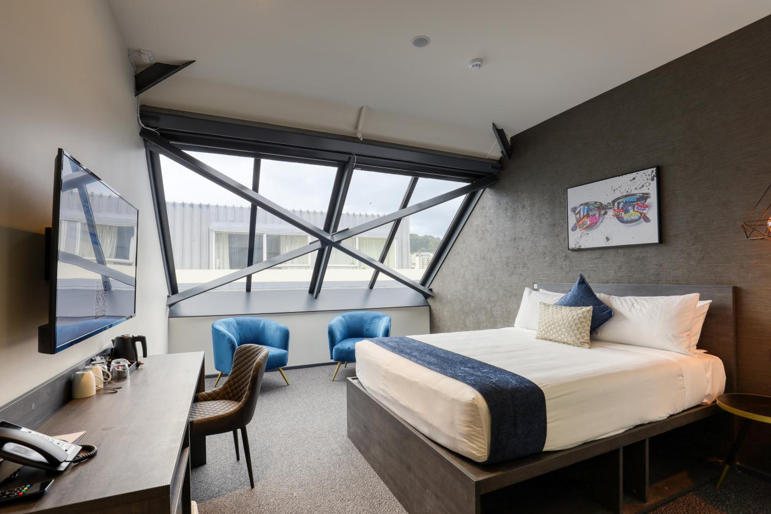 Business Queen Room - Photo 12