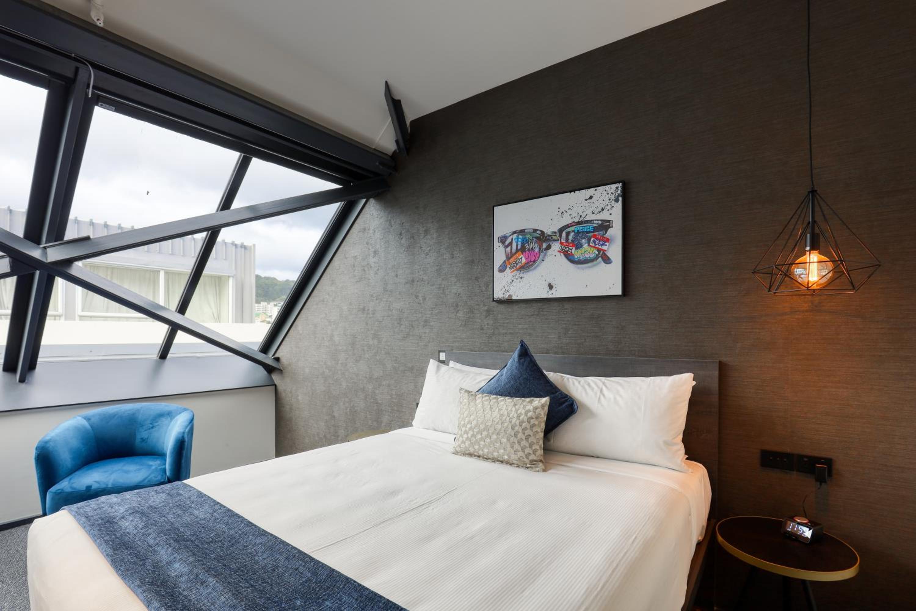 Business Queen Room - Photo 5