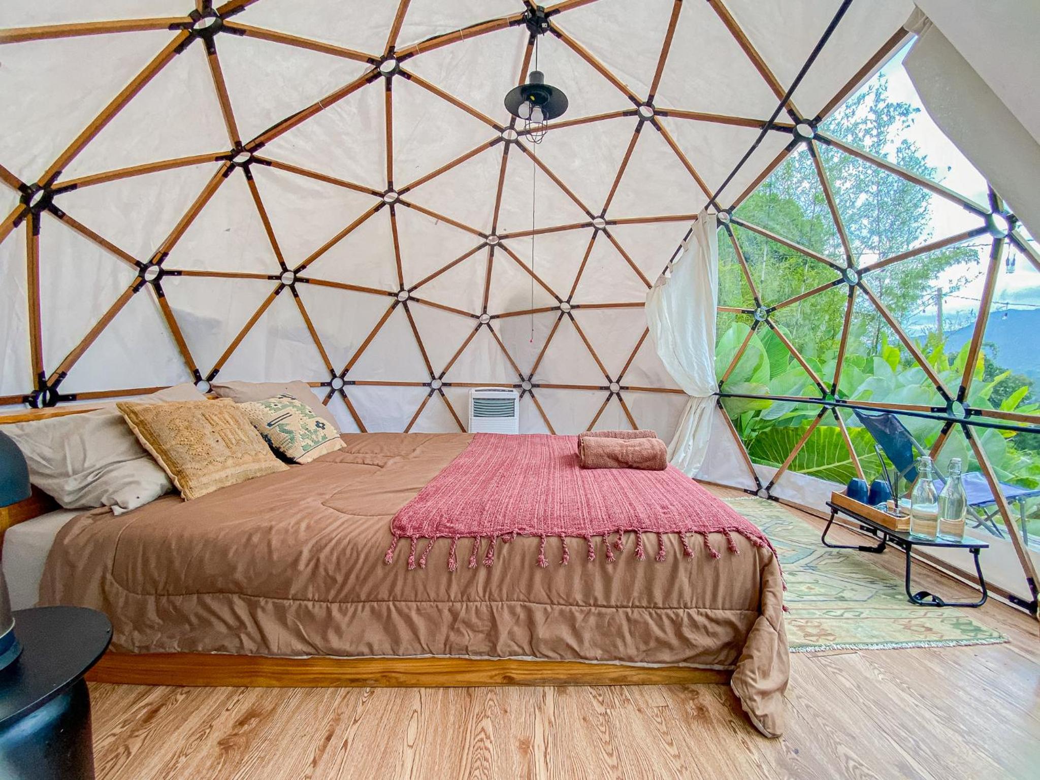 Glamping - Photo 13