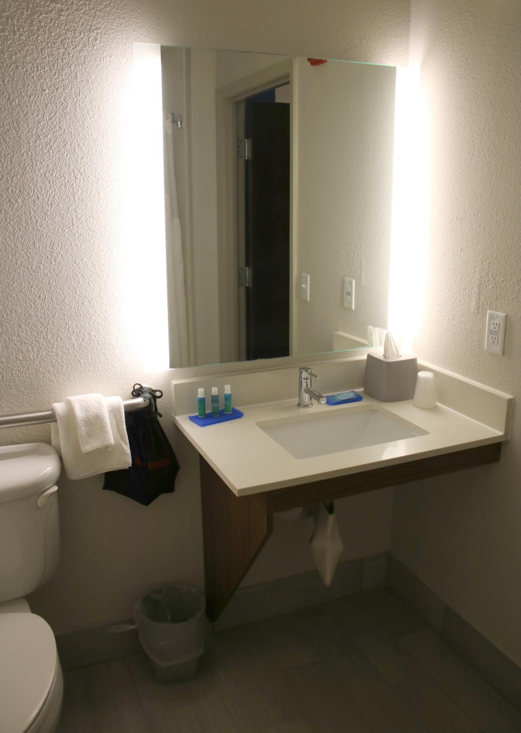 Standard Room - Photo 5
