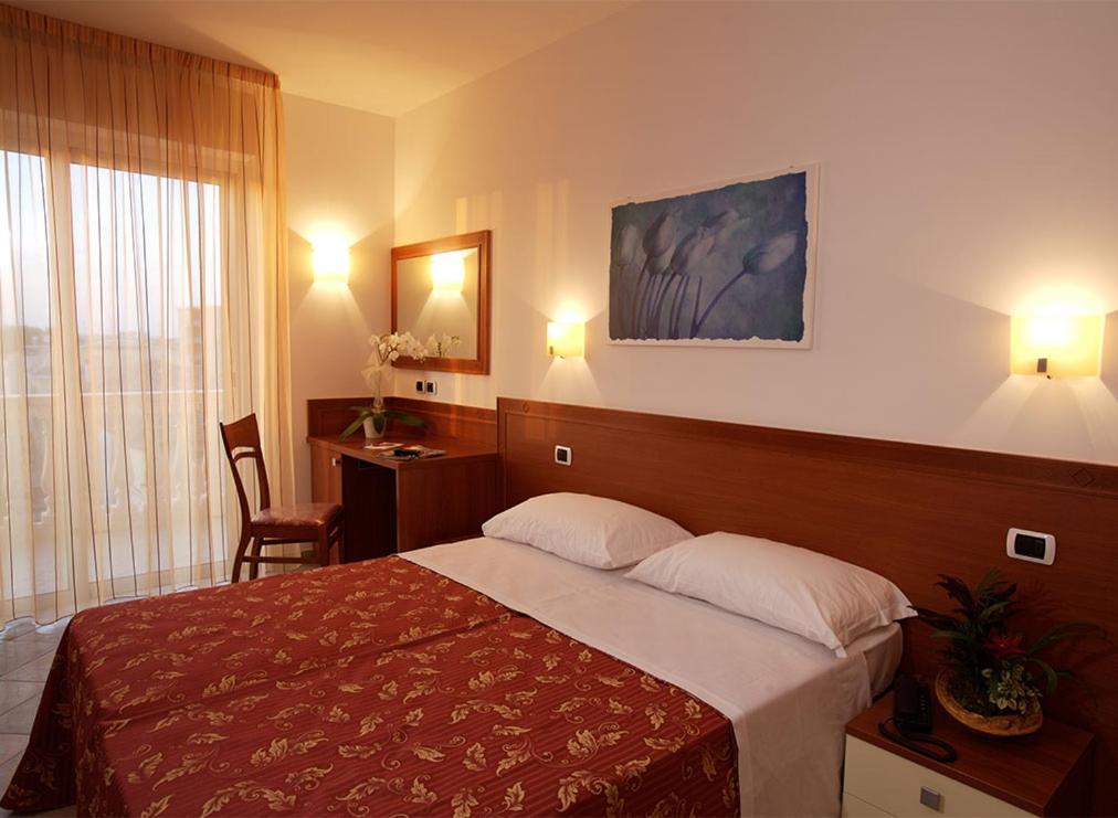 Standard Double Room photo 1