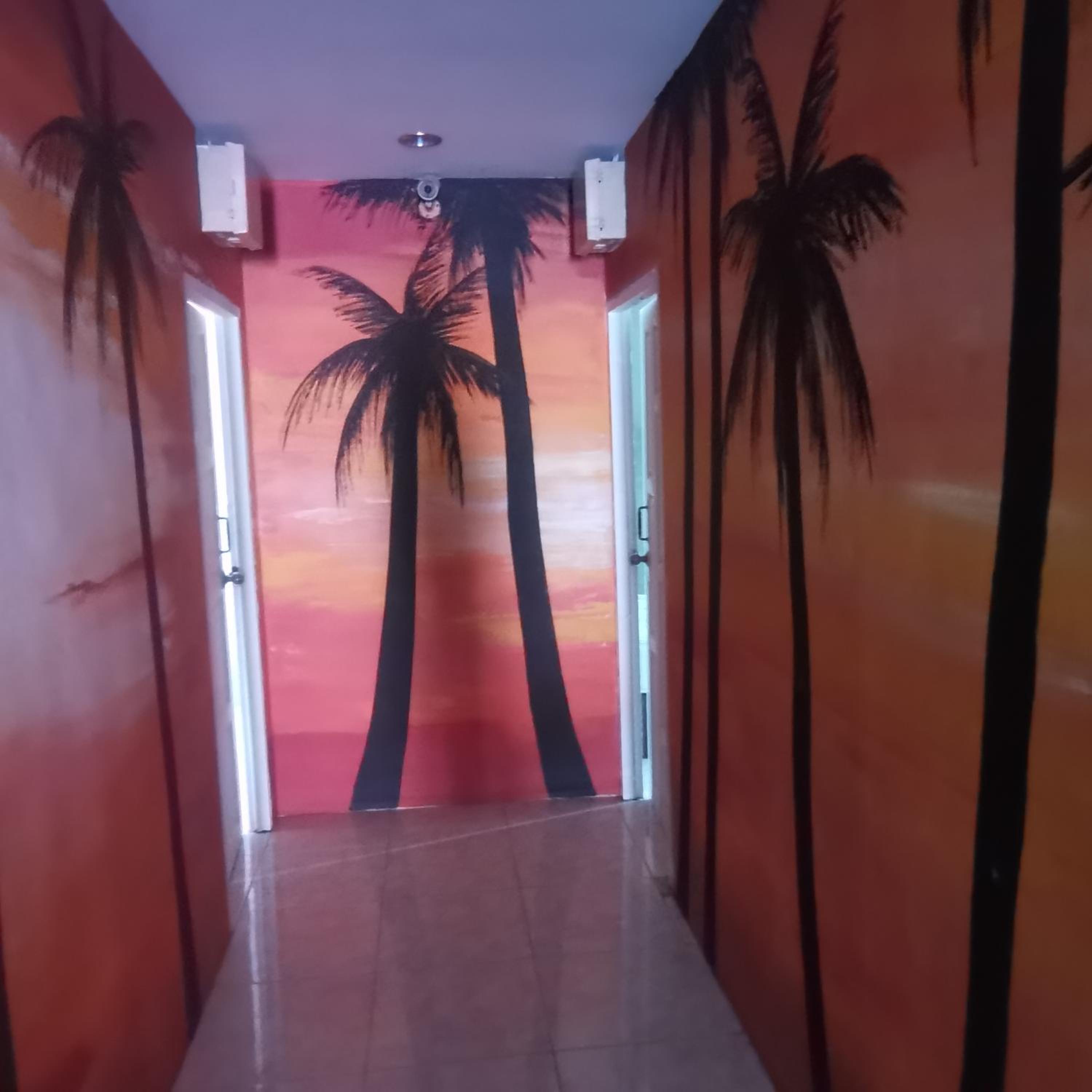 Double Room with Private Bathroom - Photo 10
